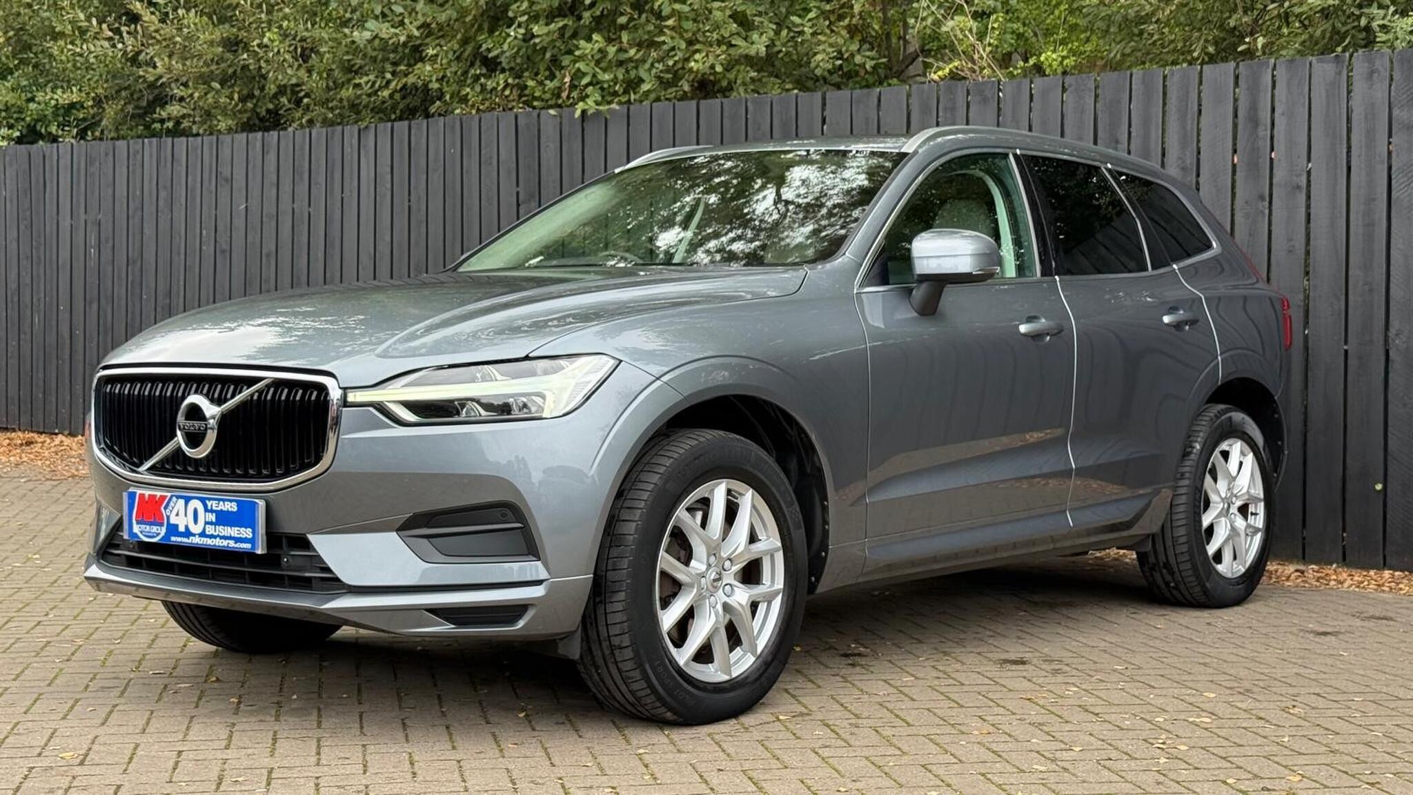 Volvo XC60 view 4