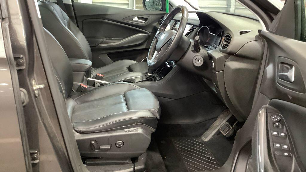 Vauxhall Grandland X view 7
