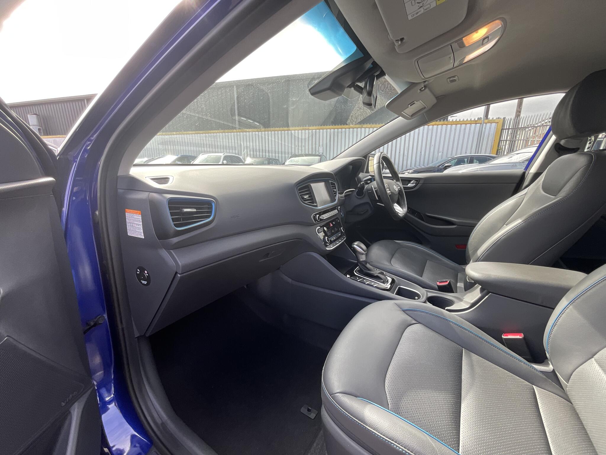 Hyundai Ioniq view 16