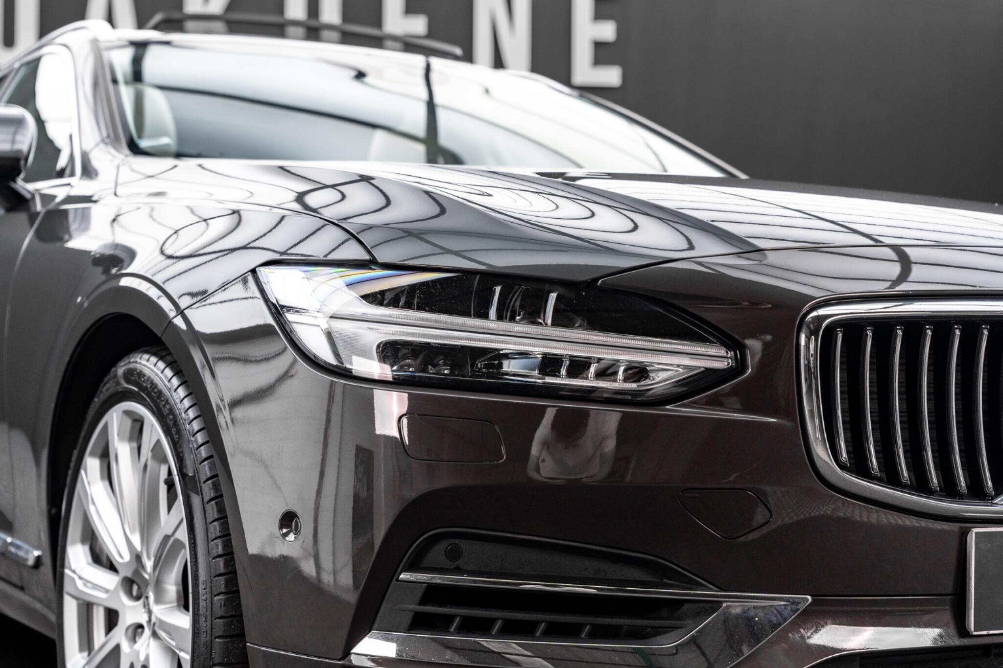 Volvo V90 view 38