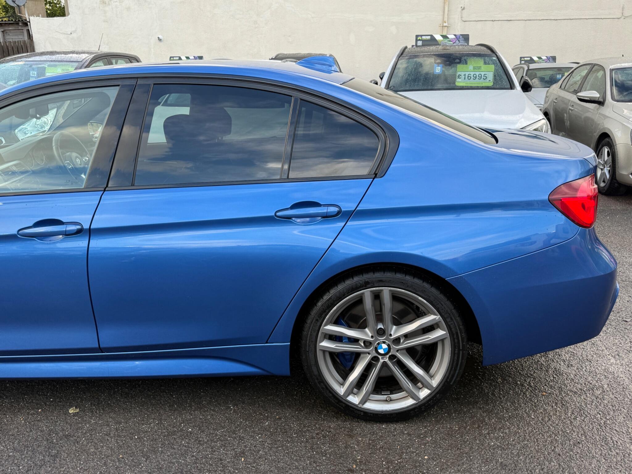 BMW 3 Series - Image 12