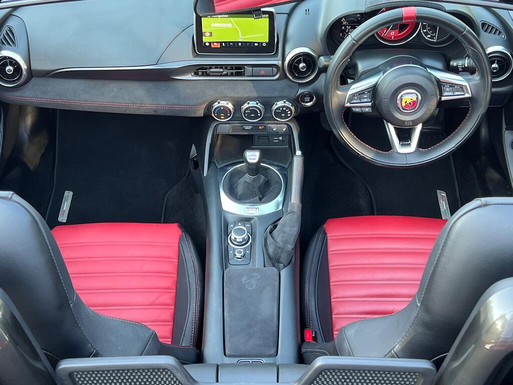 Abarth 124 Spider view 14