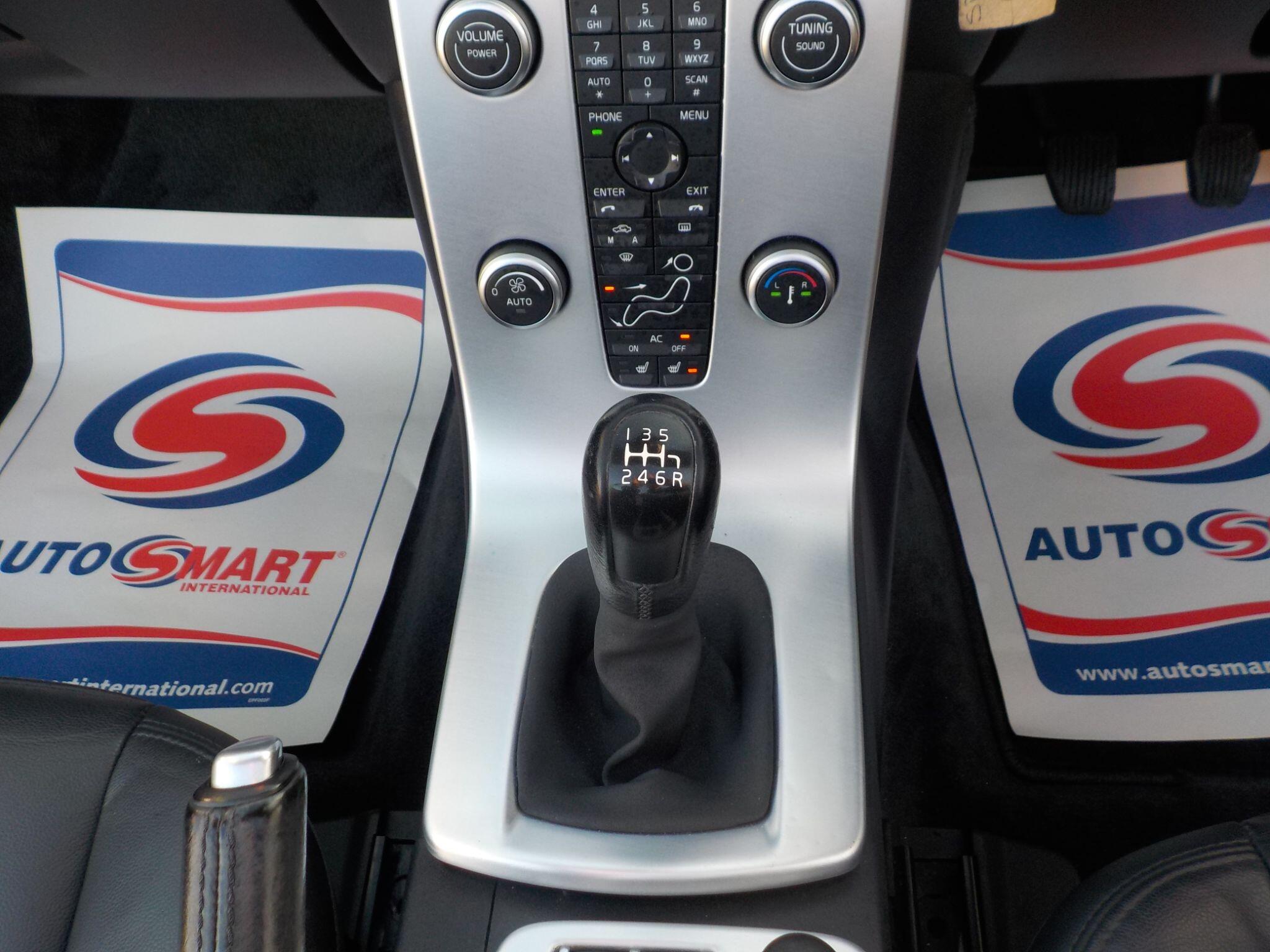 Volvo C70 2.0 D3 SE Euro 5 2dr