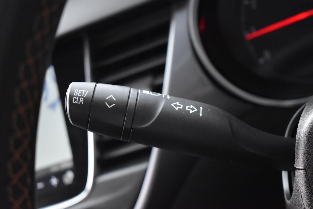 Vauxhall Crossland X view 52