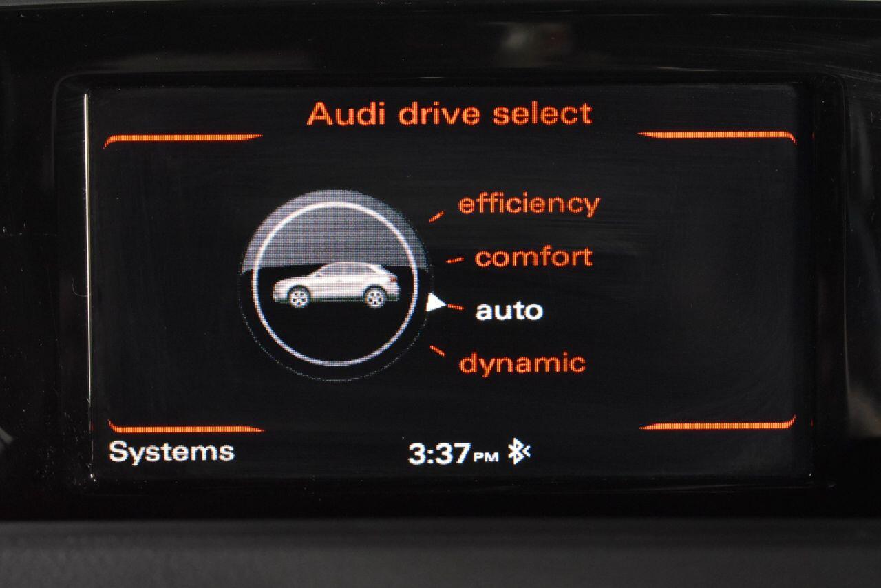 Audi Q3 view 24