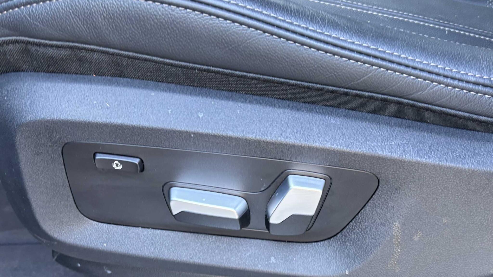 BMW X5 view 31