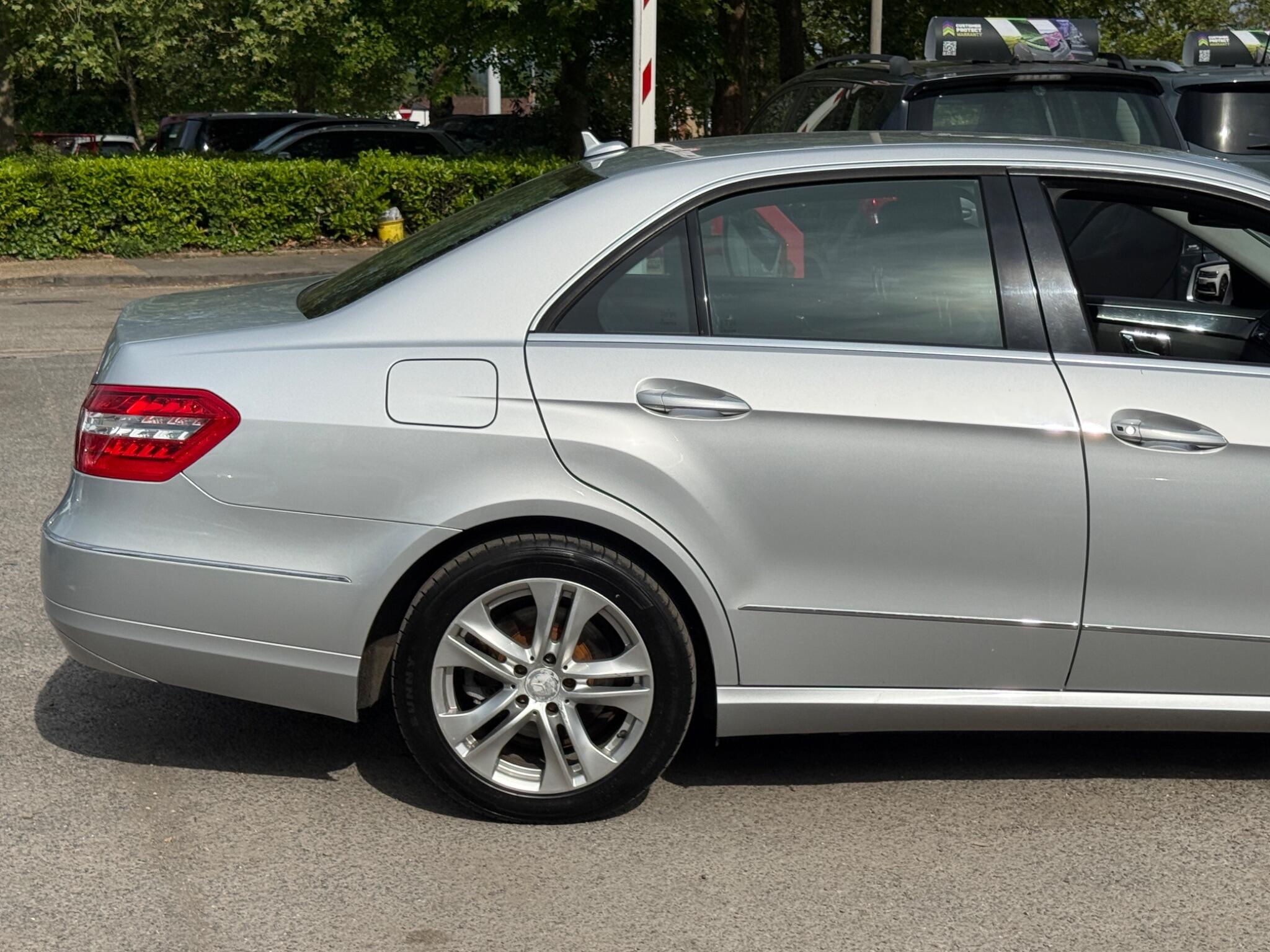 Mercedes-Benz E Class - Image 22