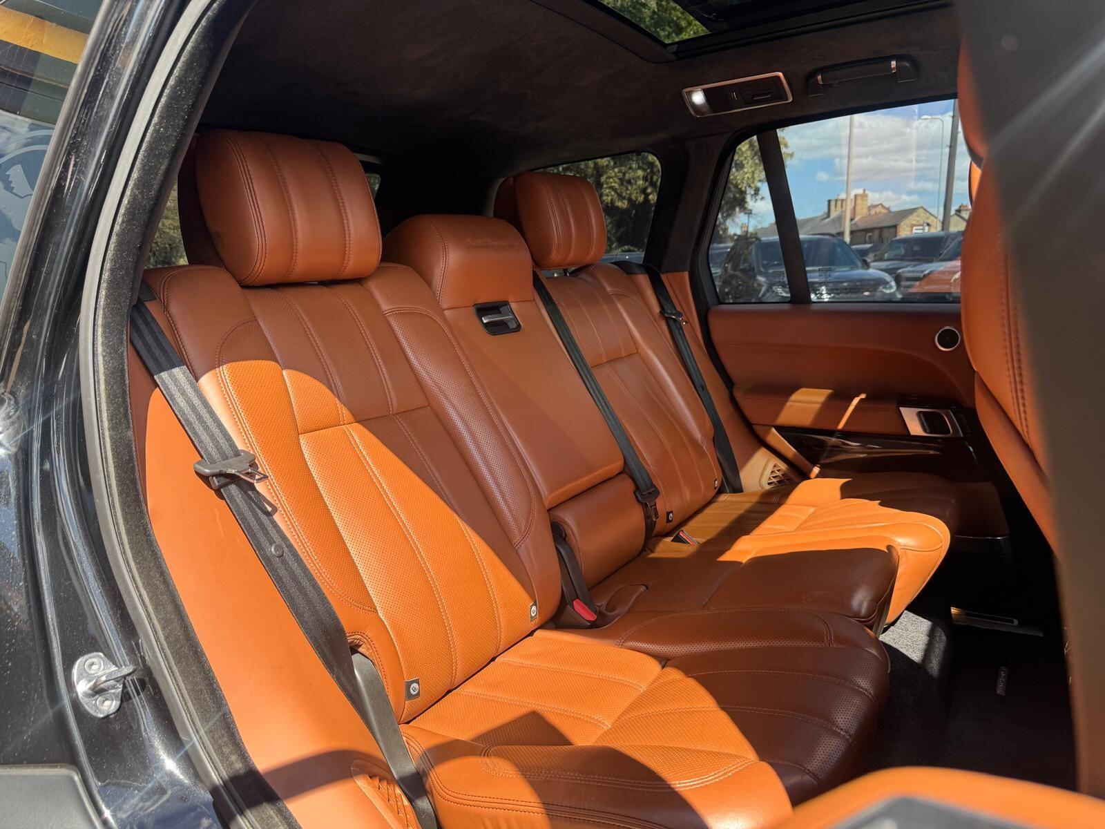 Land Rover Range Rover view 14