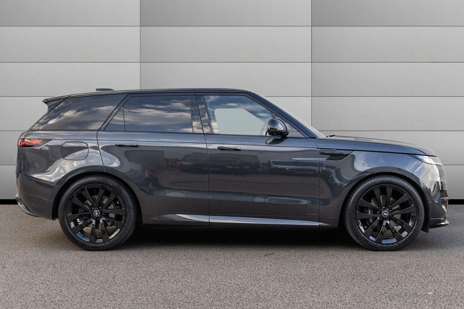 Land Rover Range Rover Sport view 5
