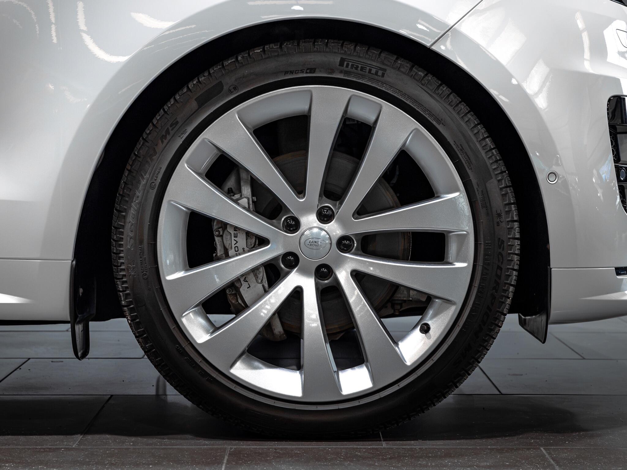 Land Rover Range Rover Sport view 7