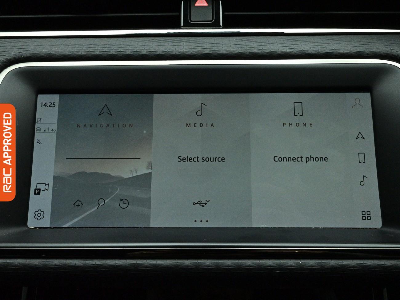 Land Rover Range Rover Evoque view 3