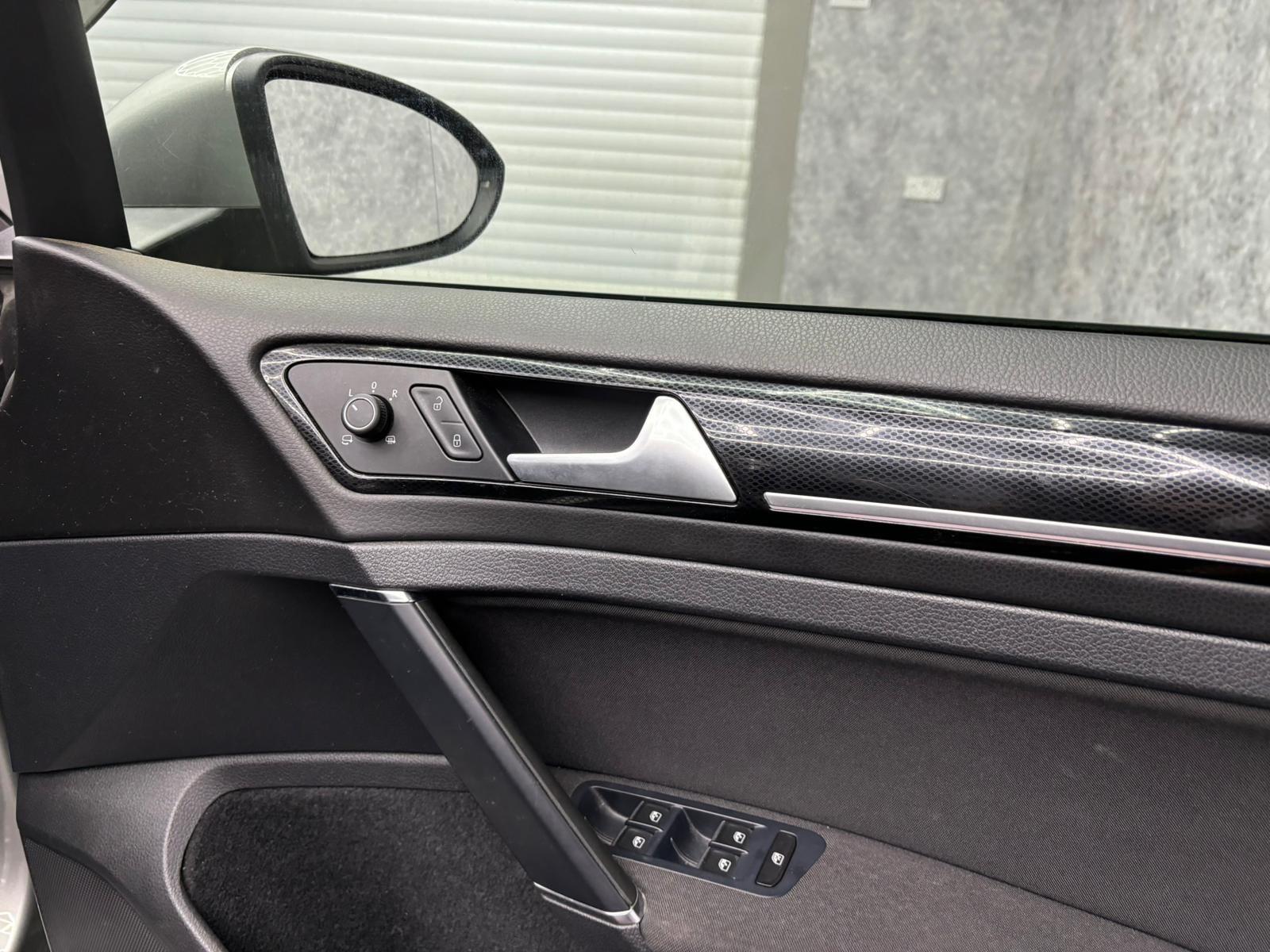 Volkswagen Golf view 22