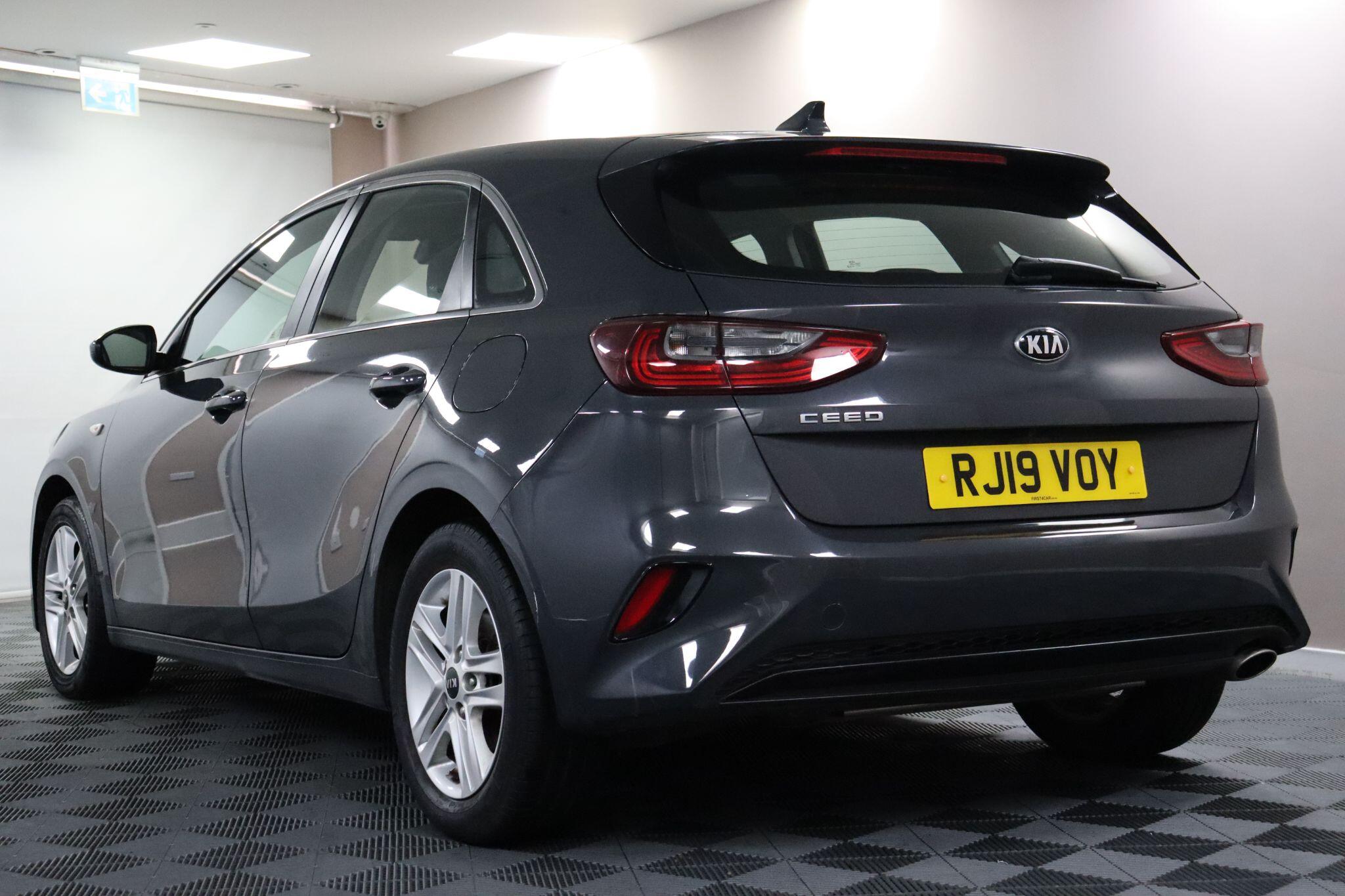 Kia Ceed view 22