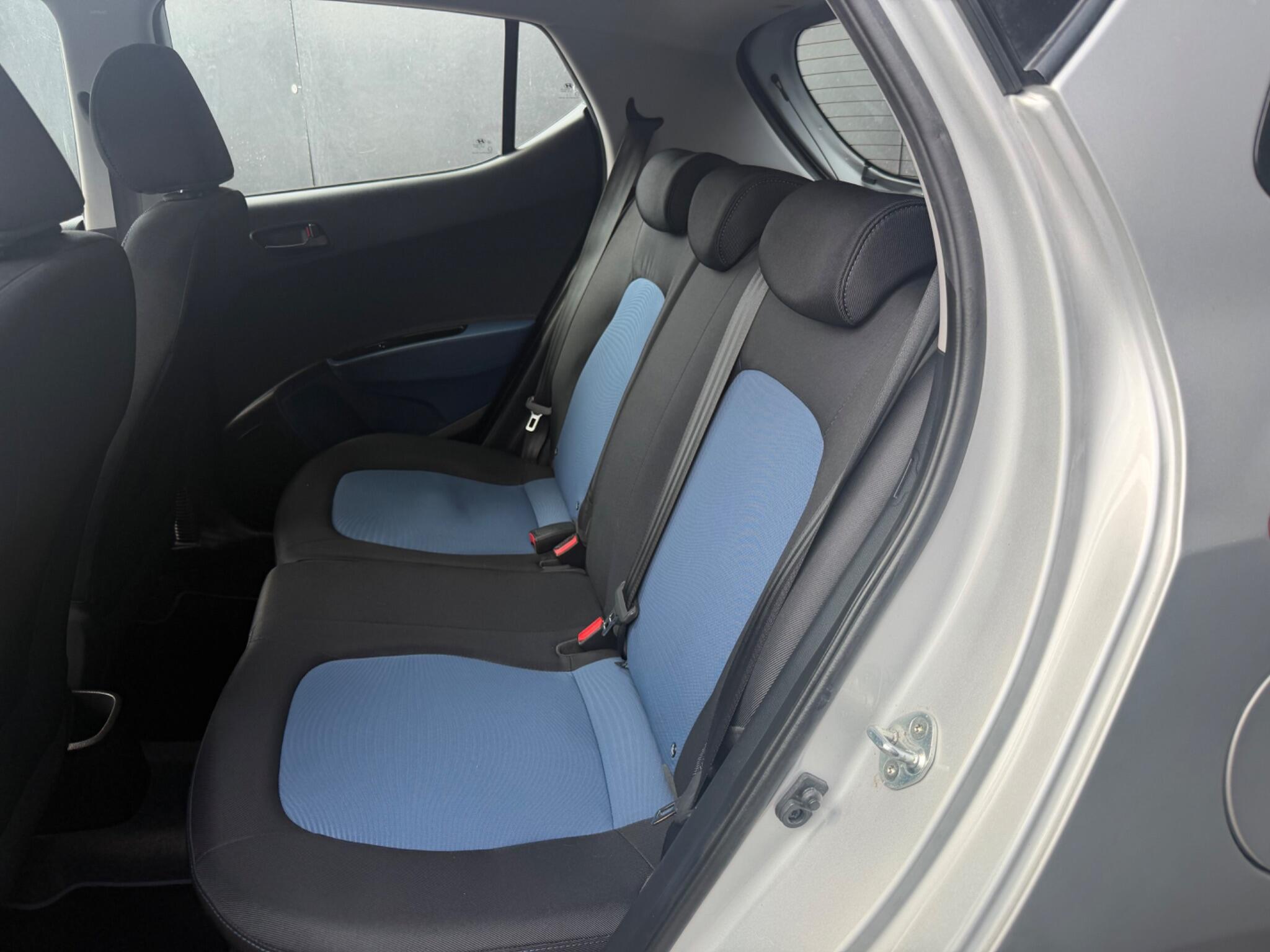 Hyundai I10 view 9