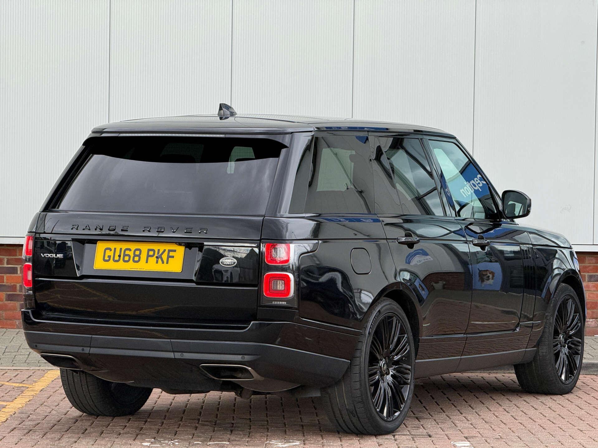 Land Rover Range Rover view 11