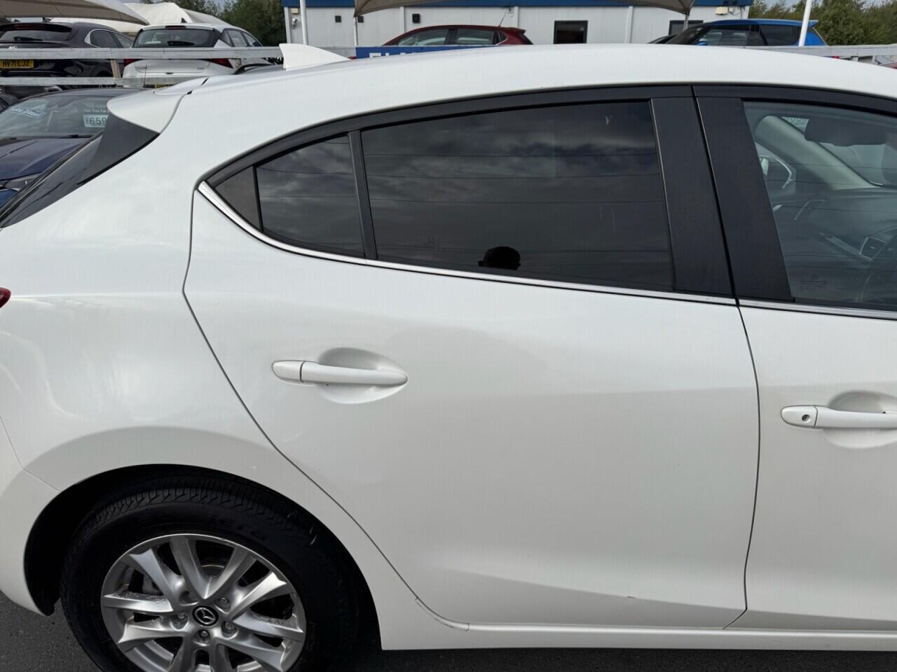 Mazda Mazda3 view 25
