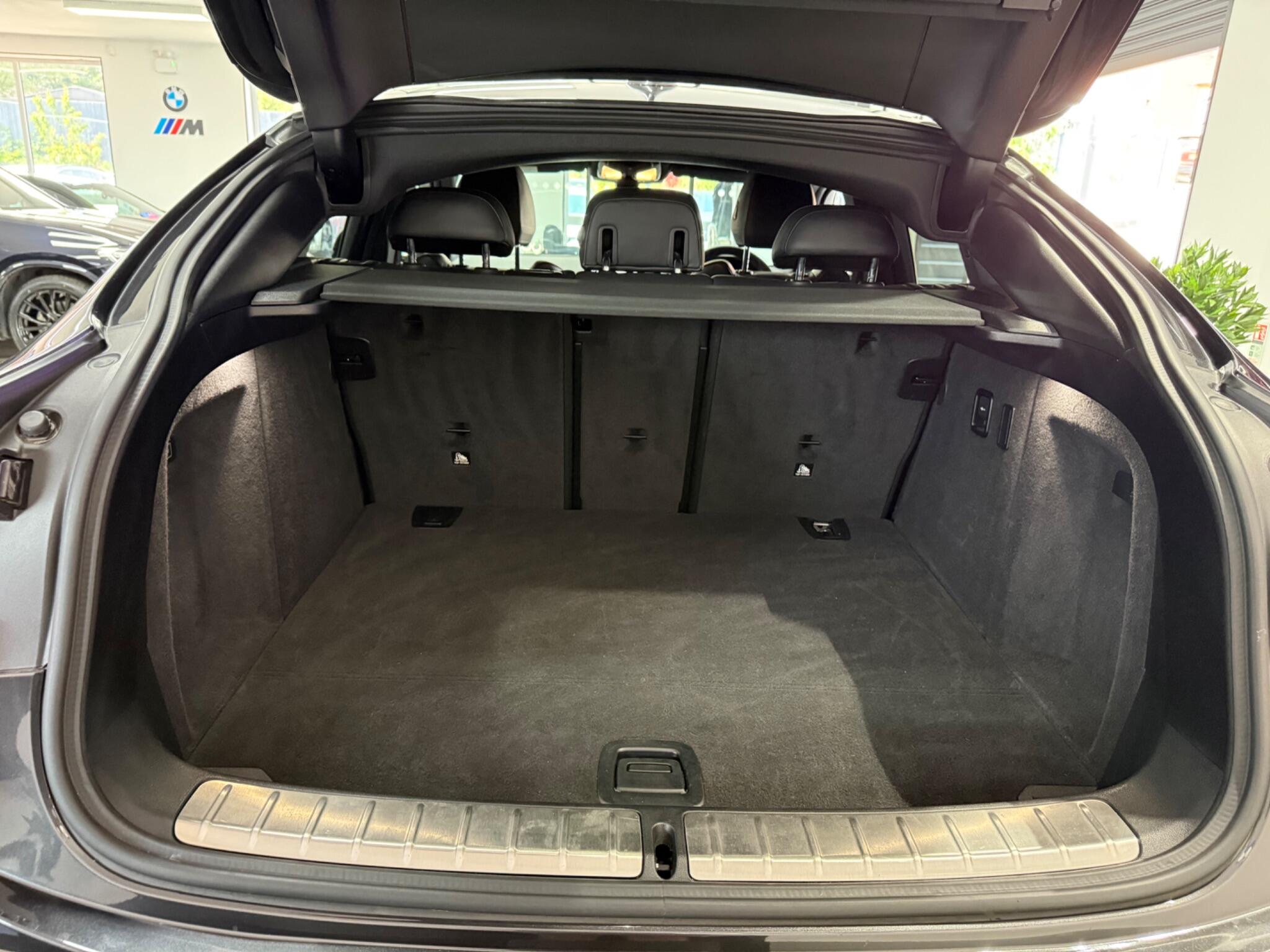 BMW X4 view 37
