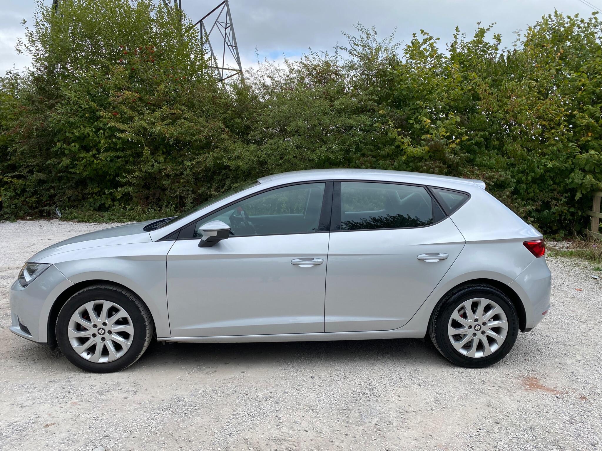 Seat Leon view 4