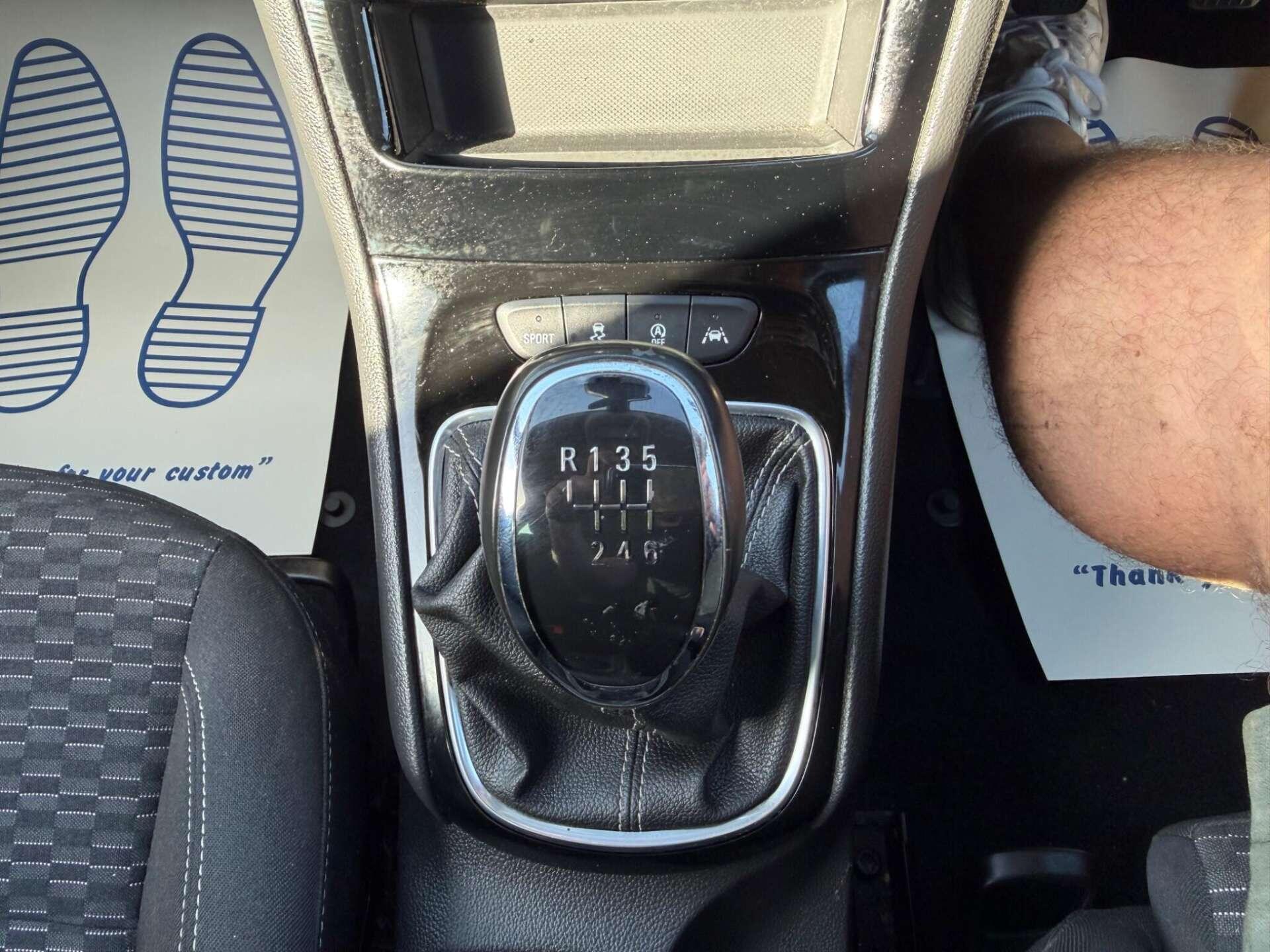 Vauxhall Astra view 9