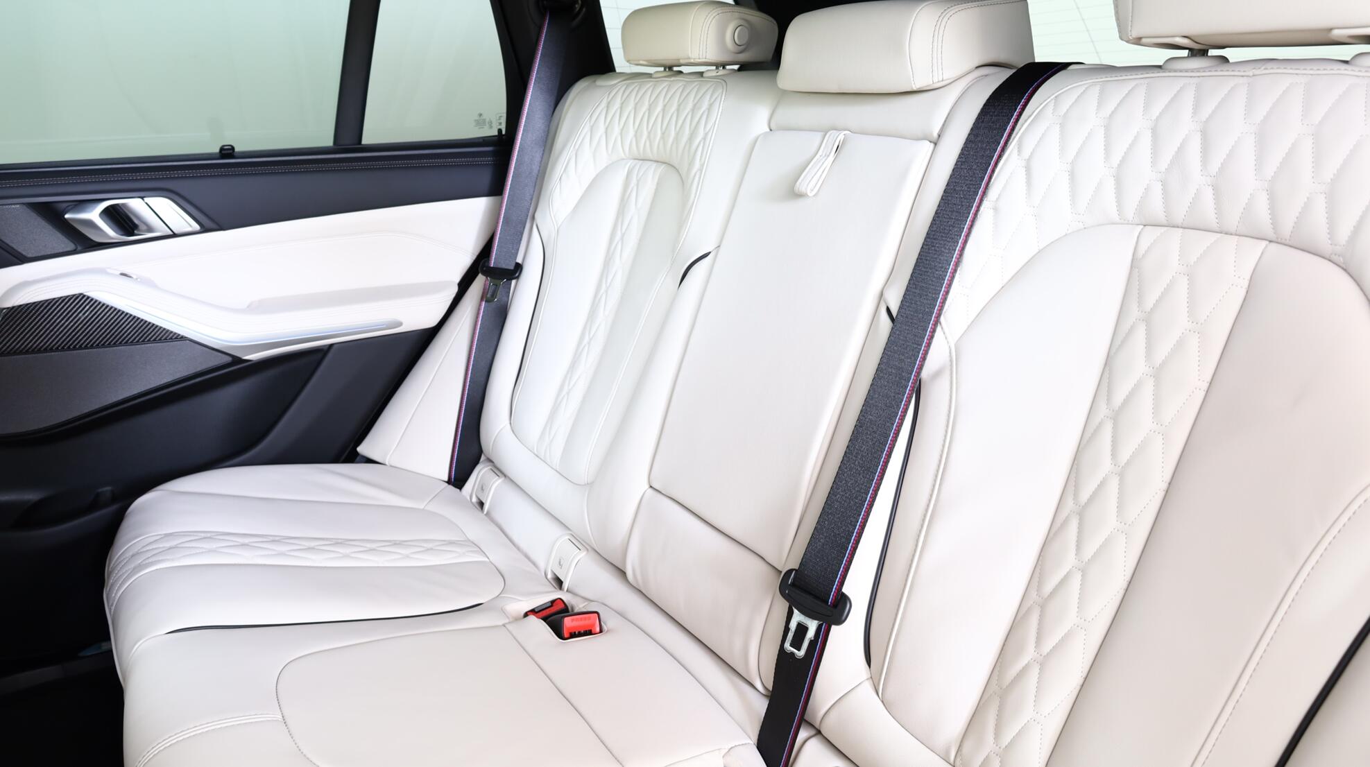 BMW X5 view 12