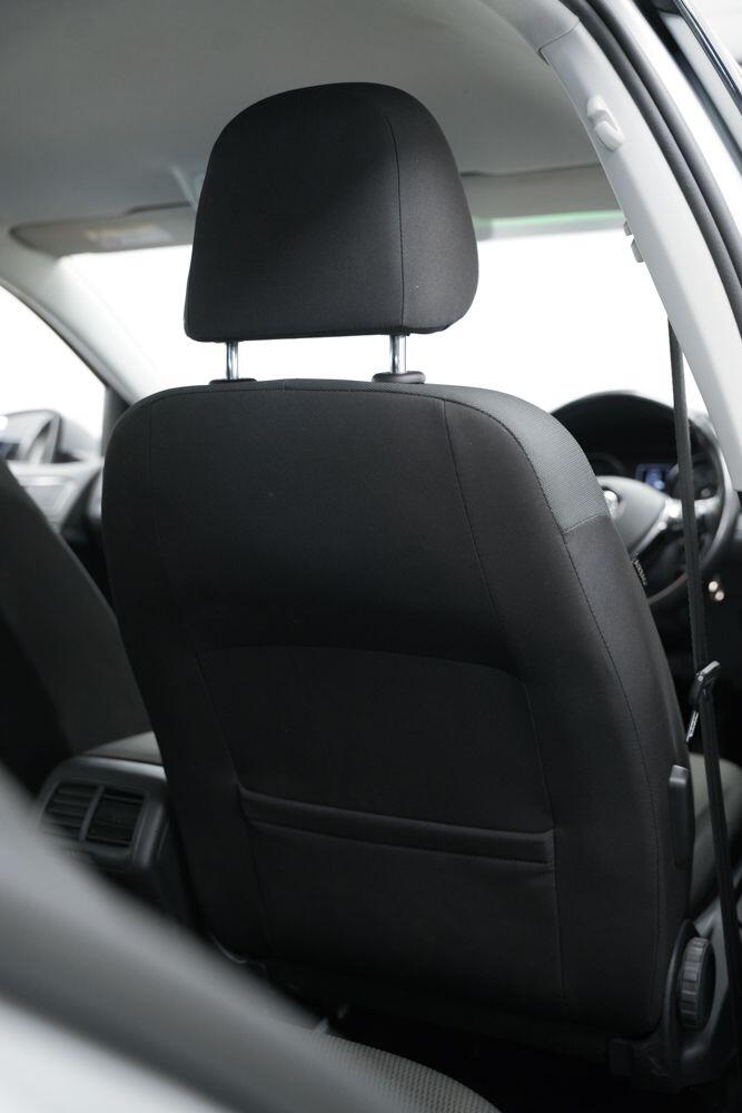 Volkswagen Golf view 11