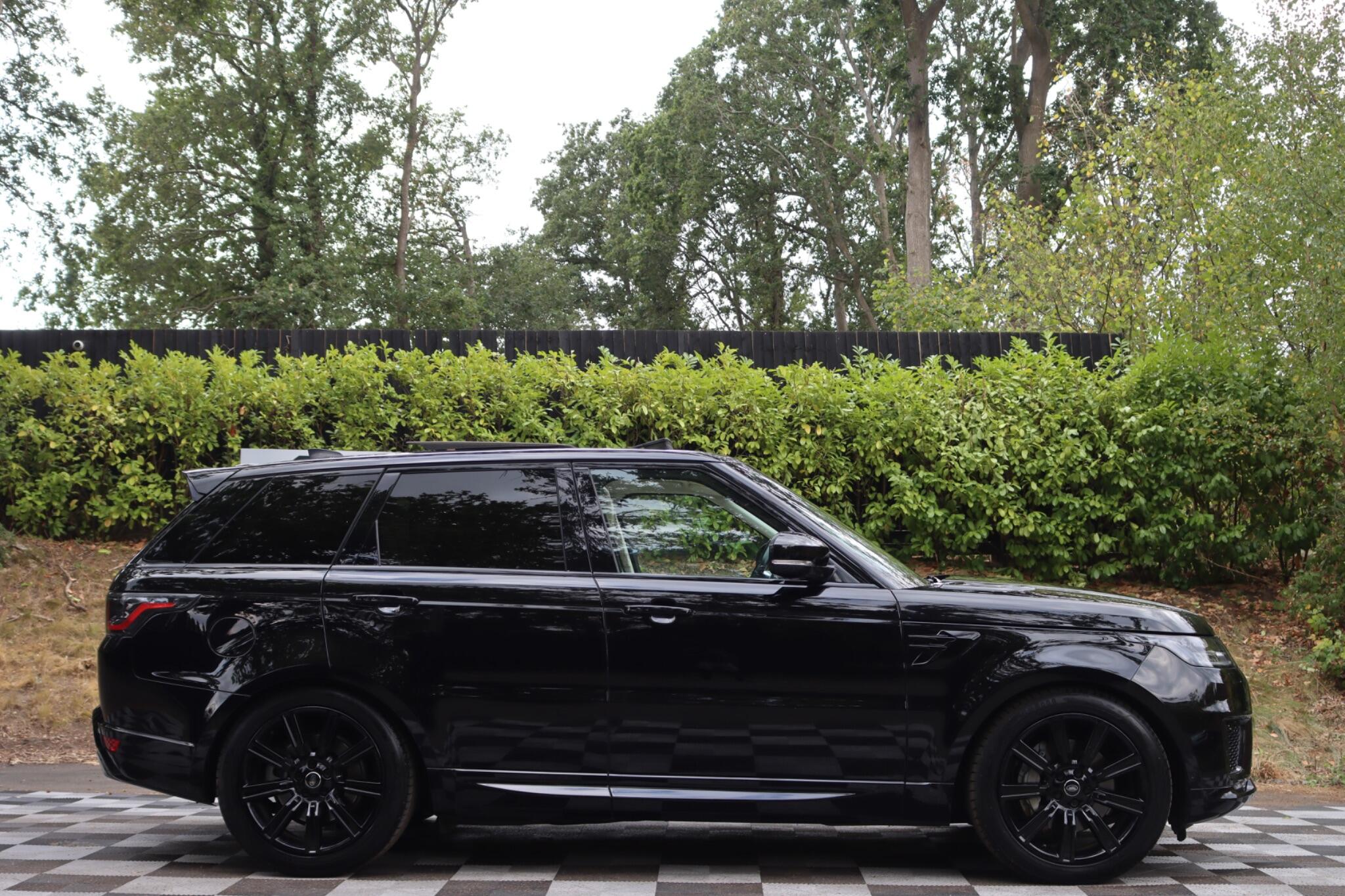 Land Rover Range Rover Sport view 37