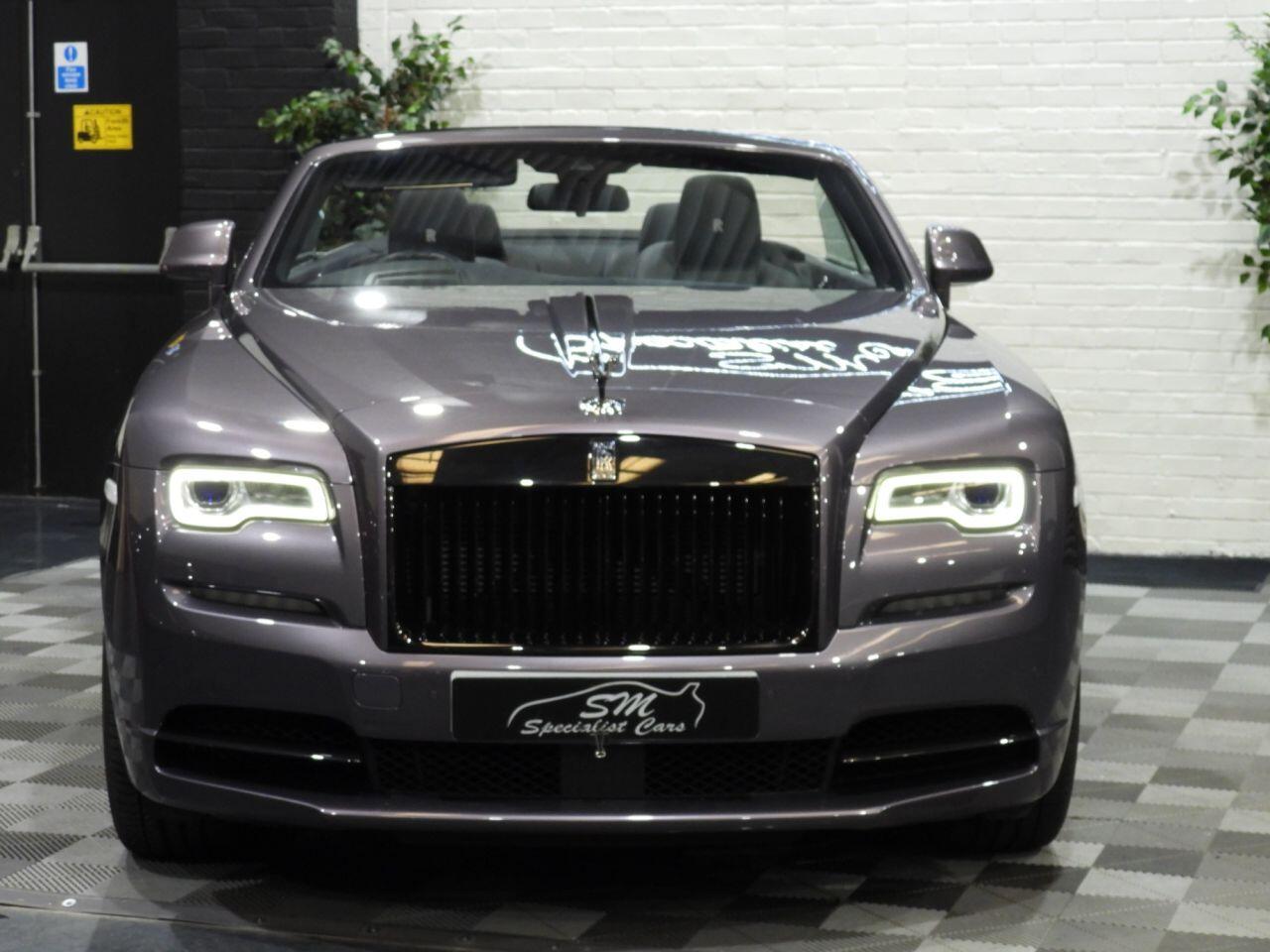 Rolls-Royce Dawn view 40