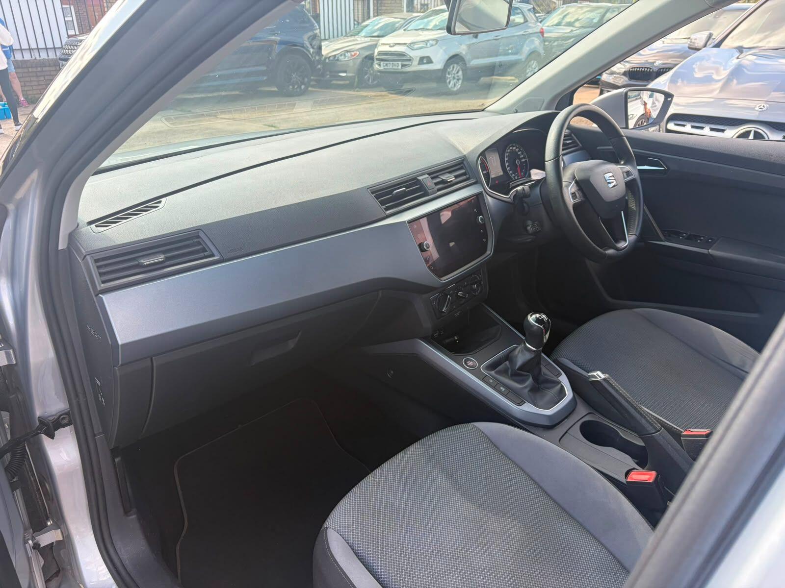 Seat Arona view 16