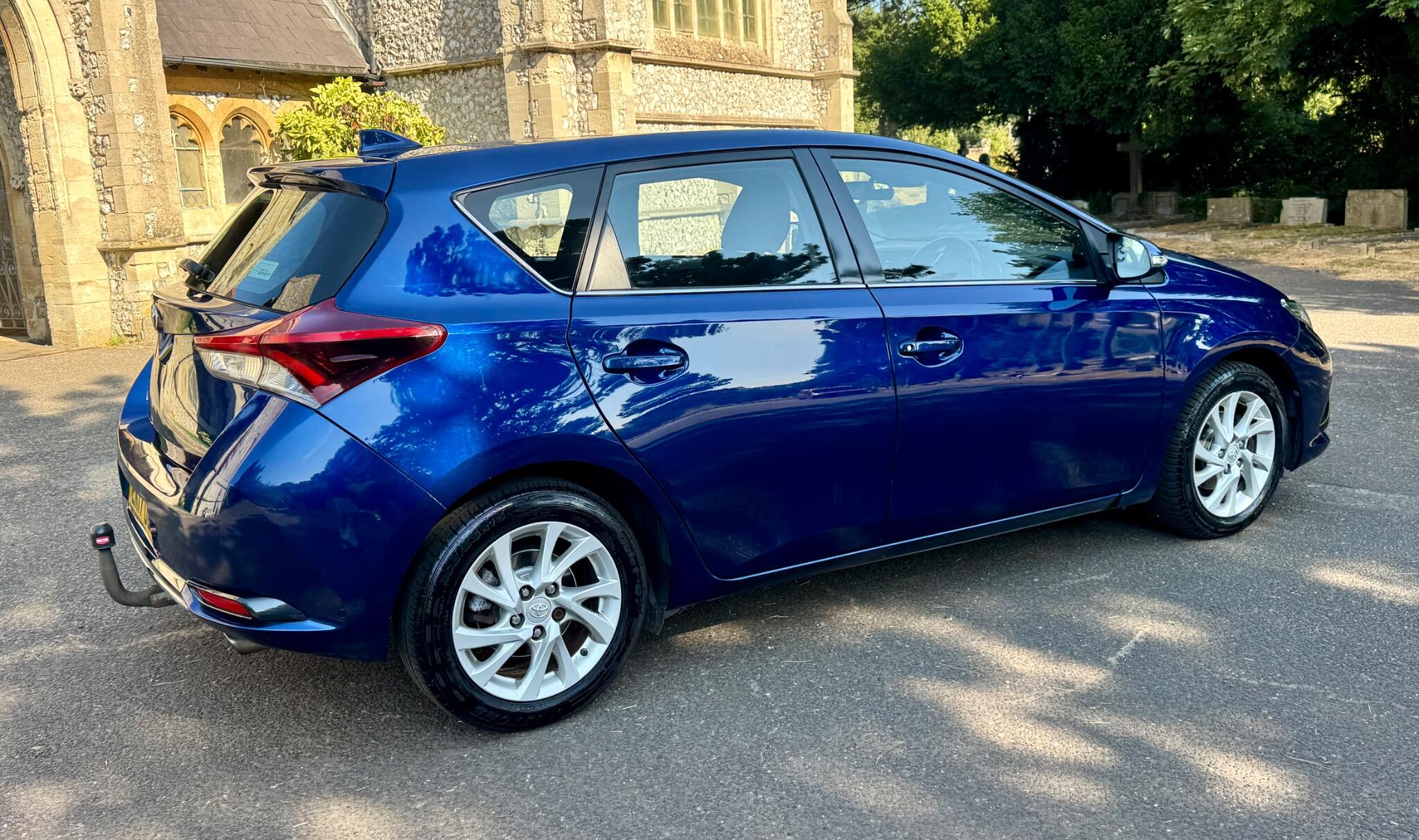 Toyota Auris view 69