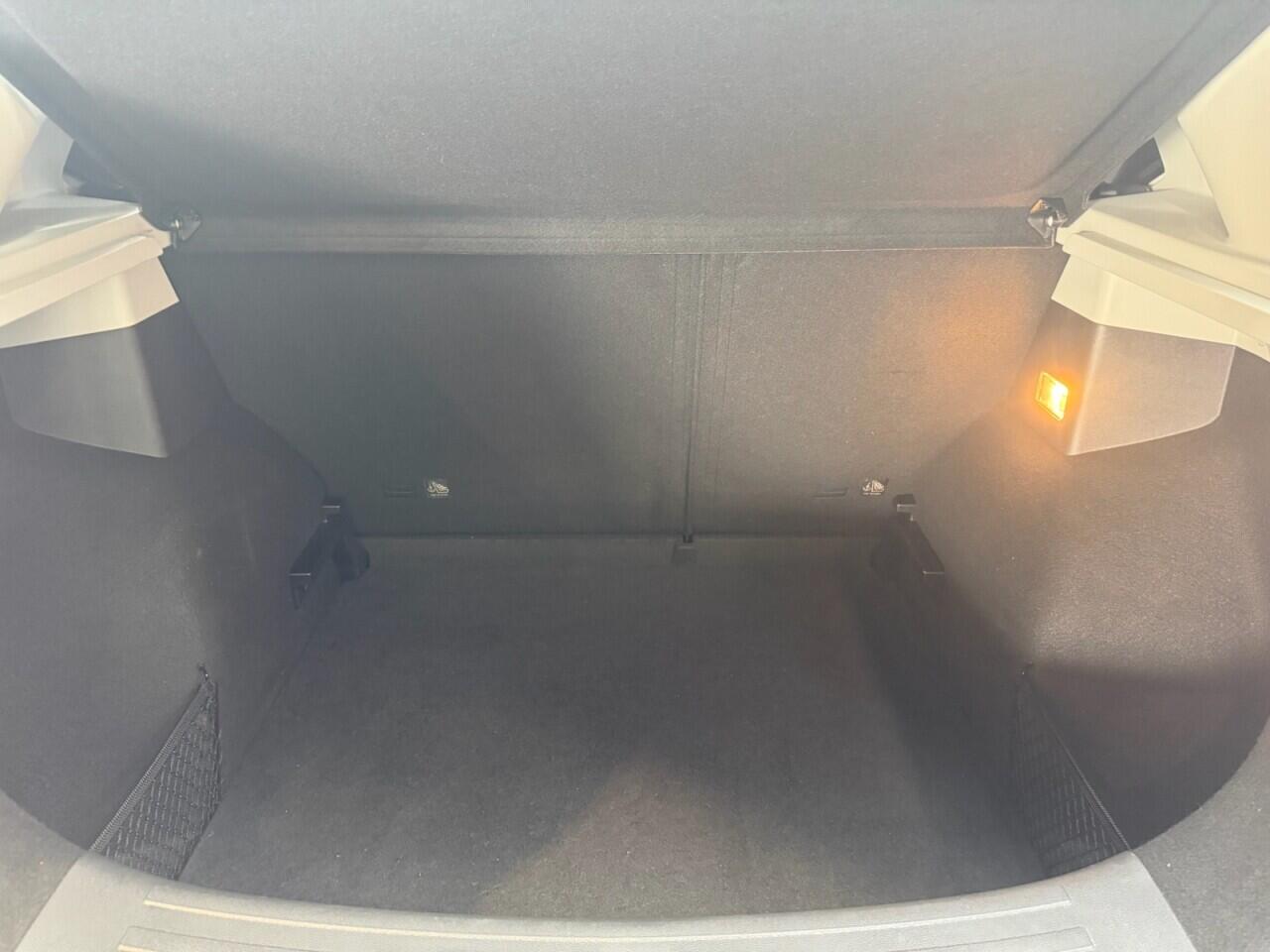 MG ZS view 35