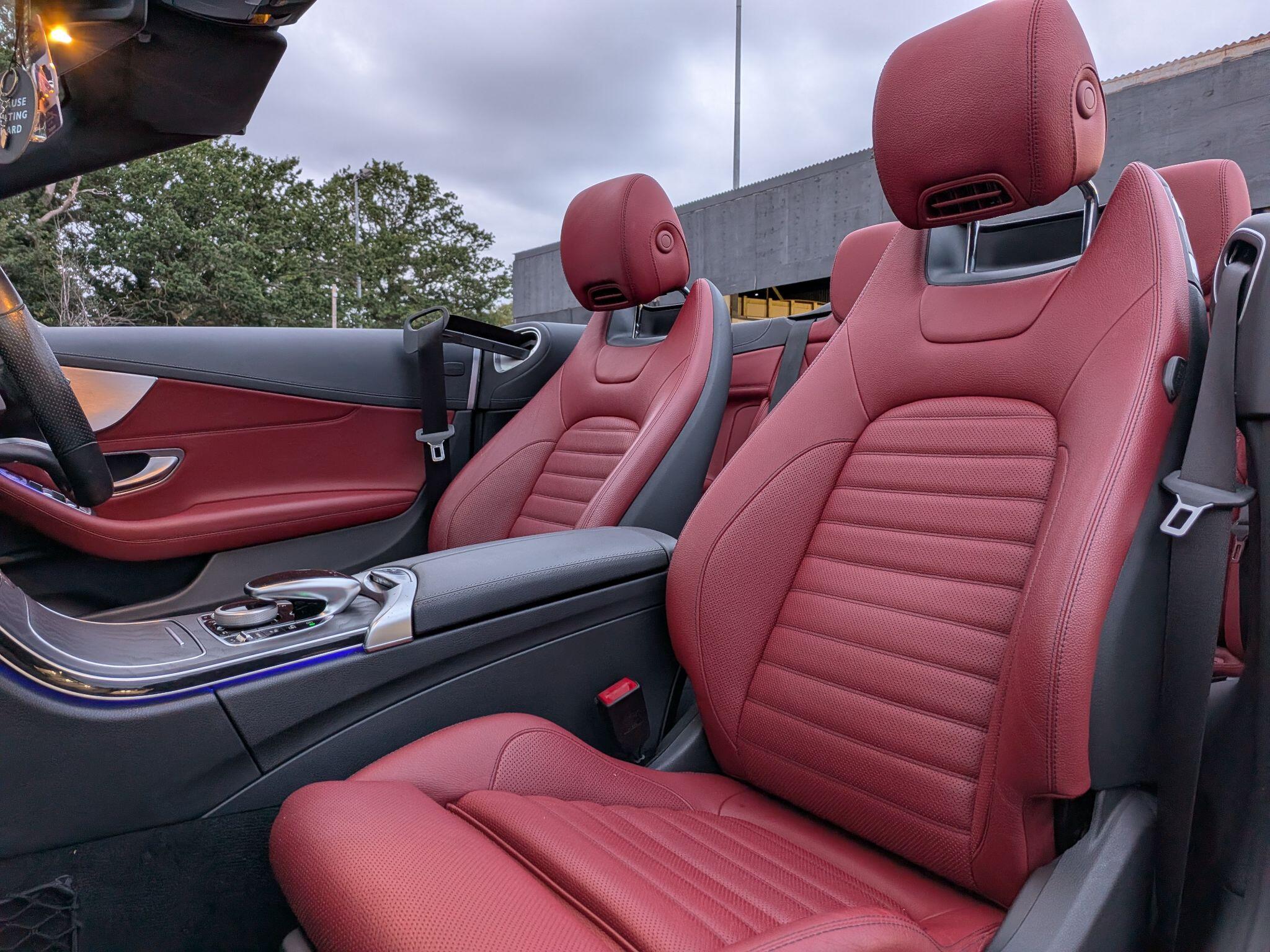 Mercedes-Benz C Class view 29