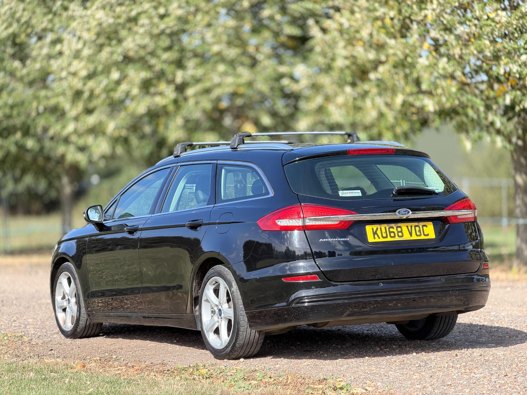 Ford Mondeo view 11