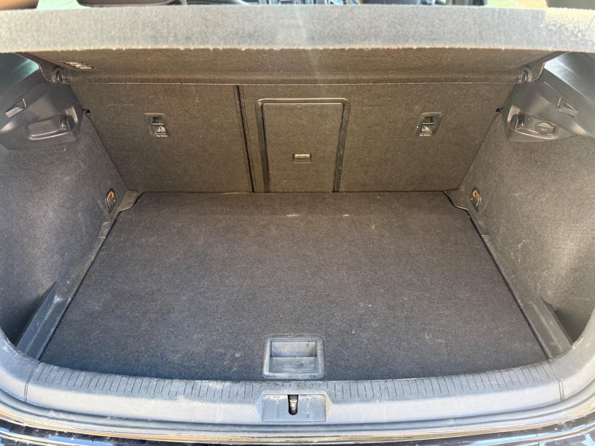 Volkswagen Golf view 31