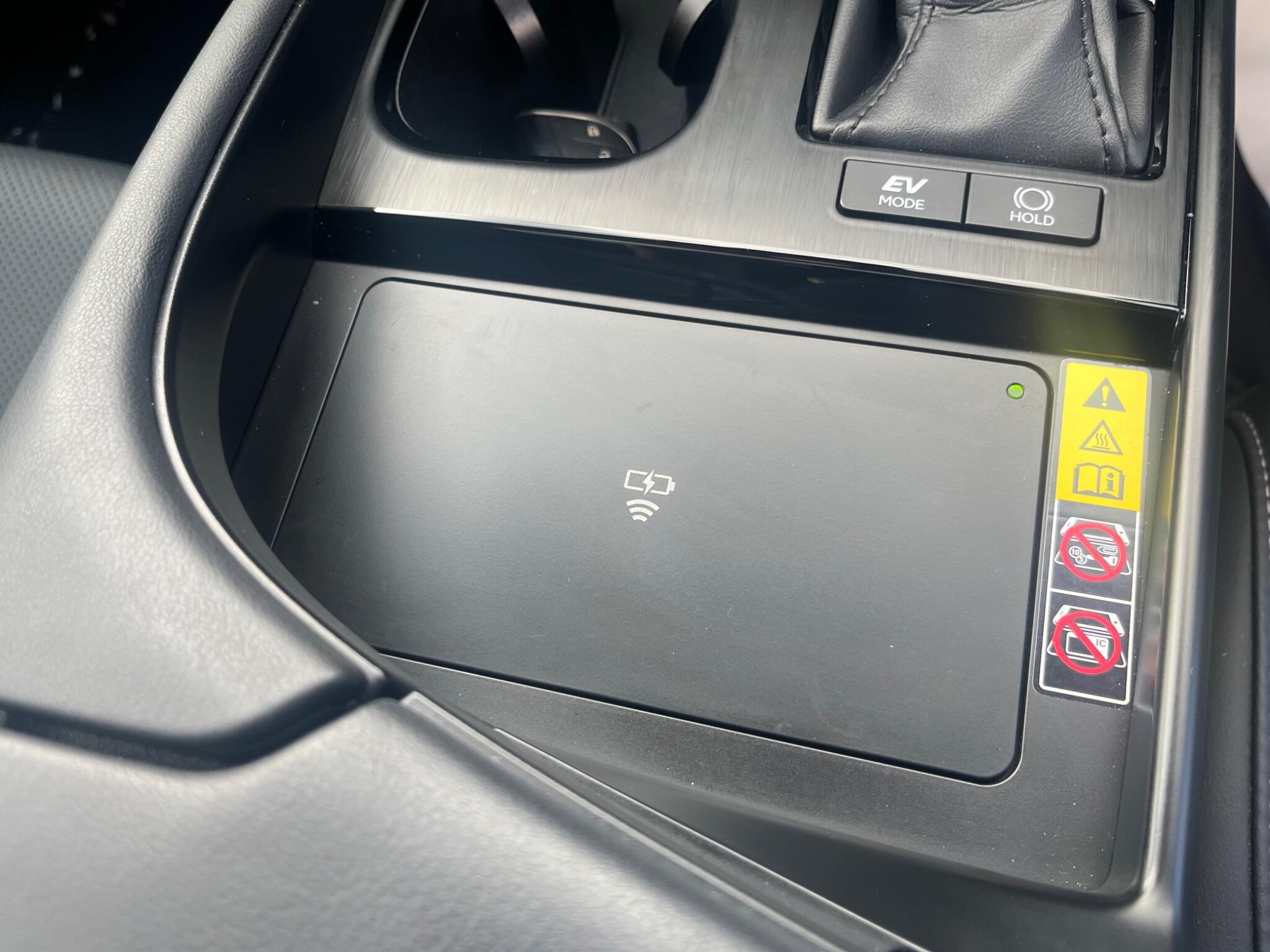 Lexus ES view 34