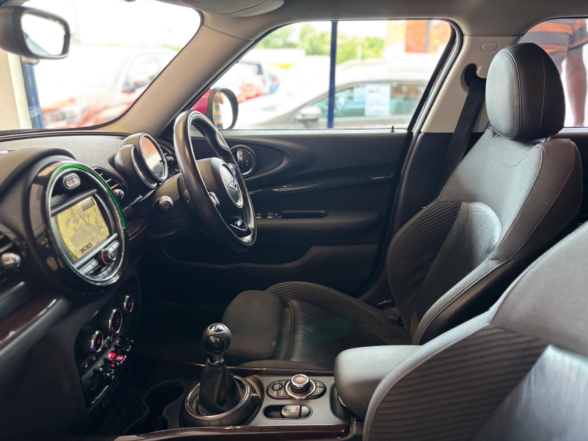 Mini Clubman view 27