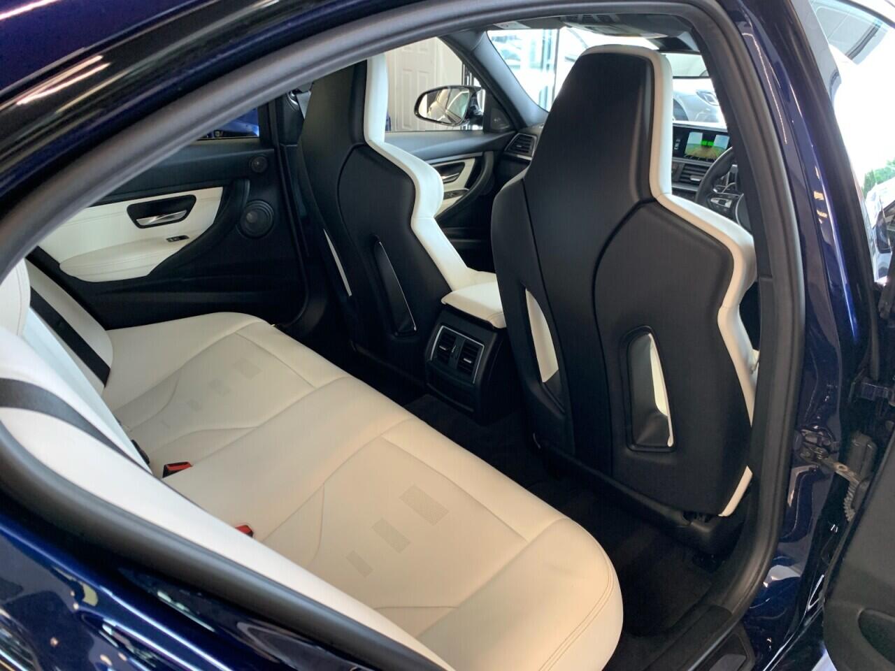 BMW M3 view 24