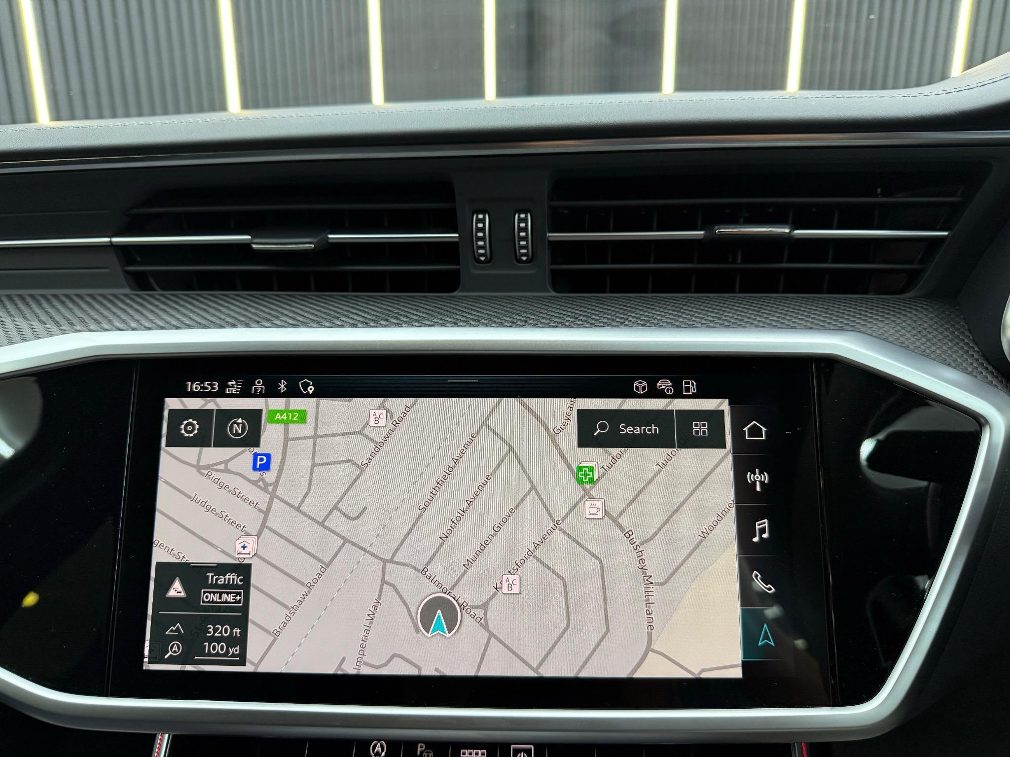 Audi RS6 Avant view 20