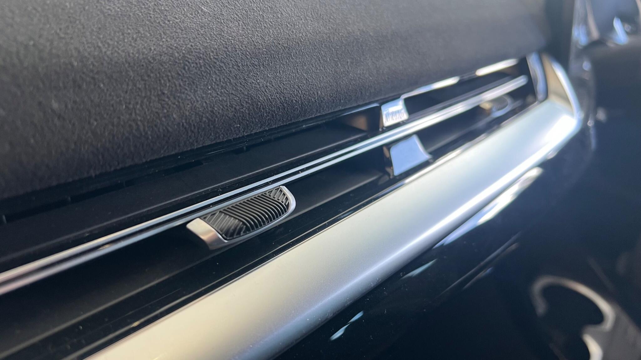 BMW X2 view 30