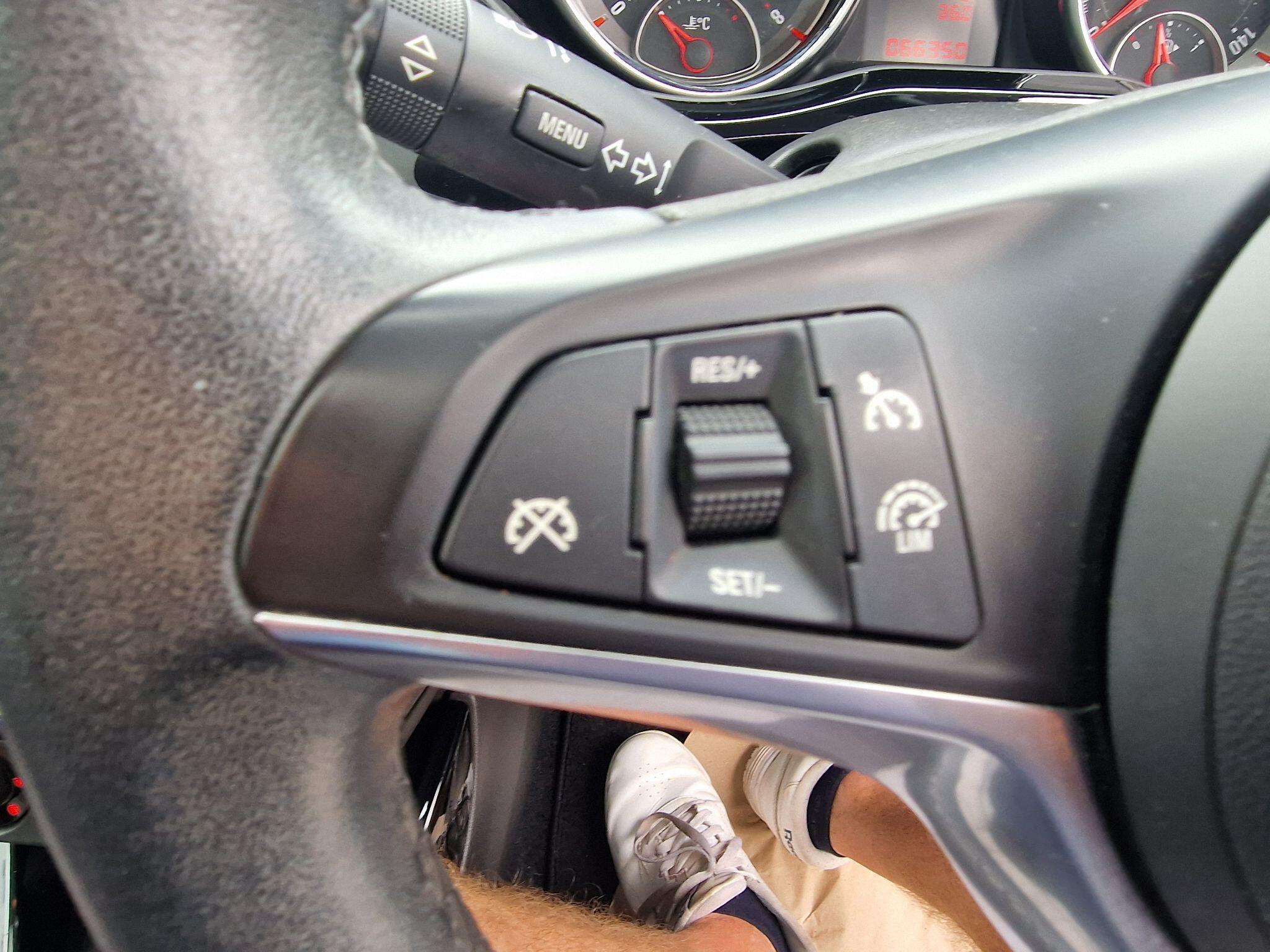Vauxhall Adam view 13