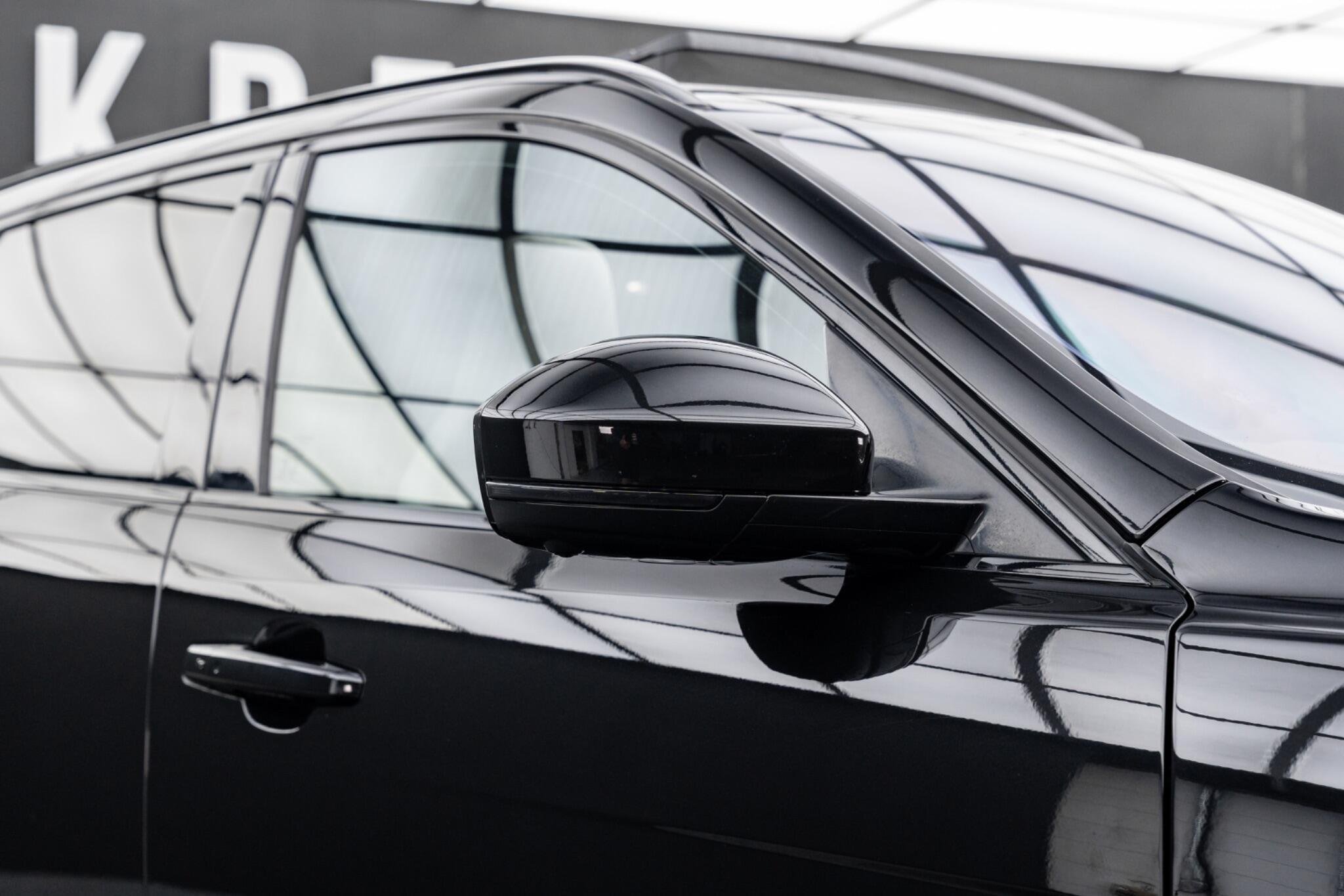 Jaguar F-Pace view 31
