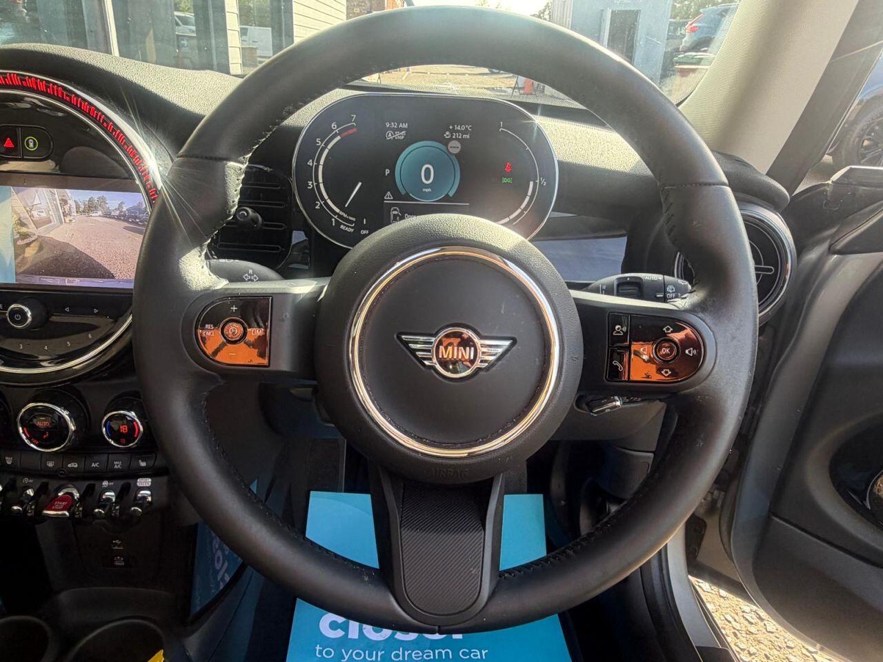 Mini Hatch view 47