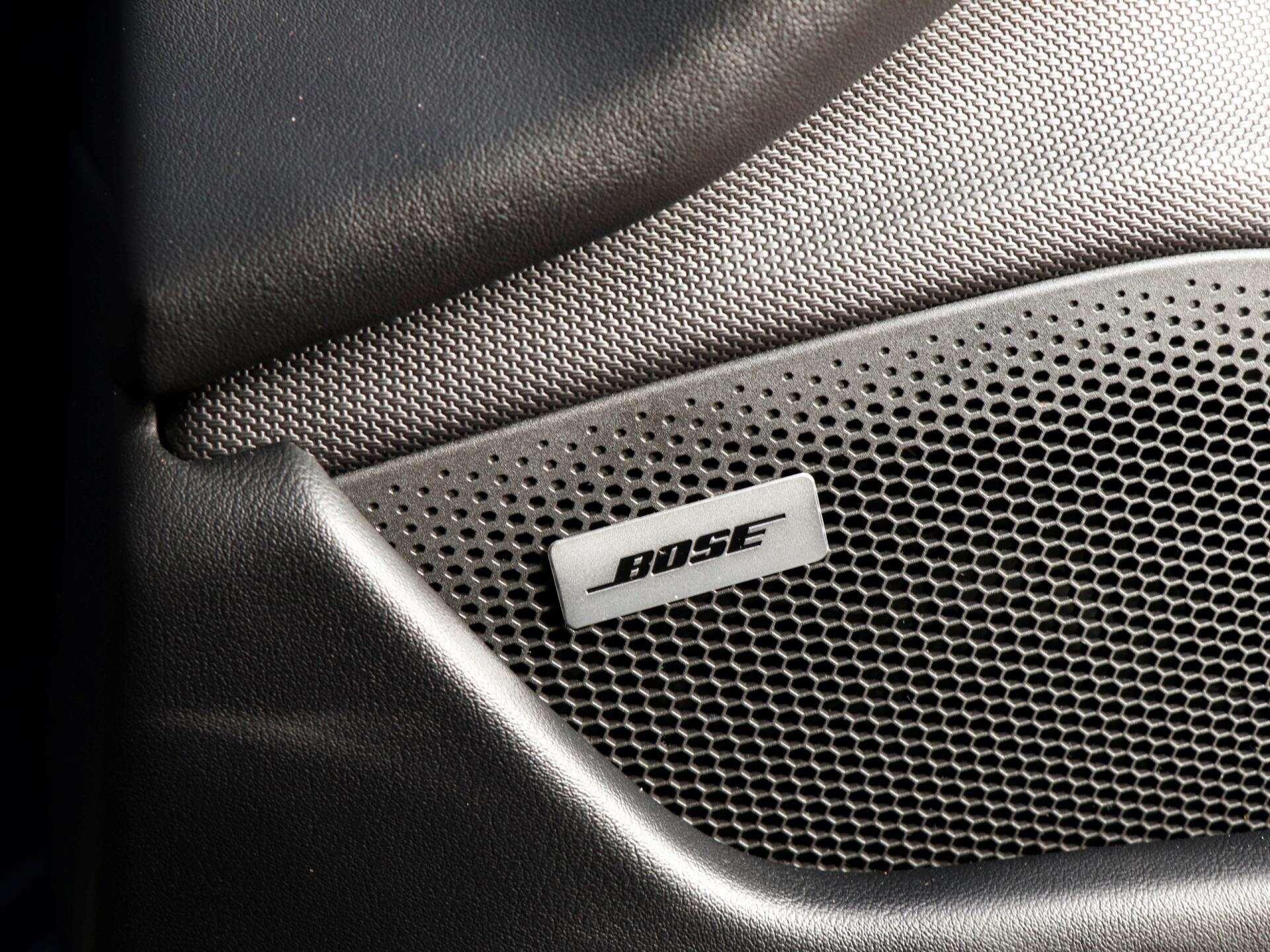 Porsche Taycan view 22