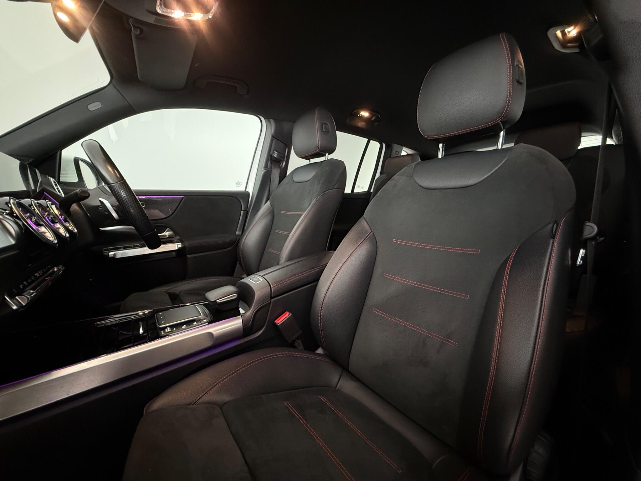 Mercedes-Benz GLB view 37