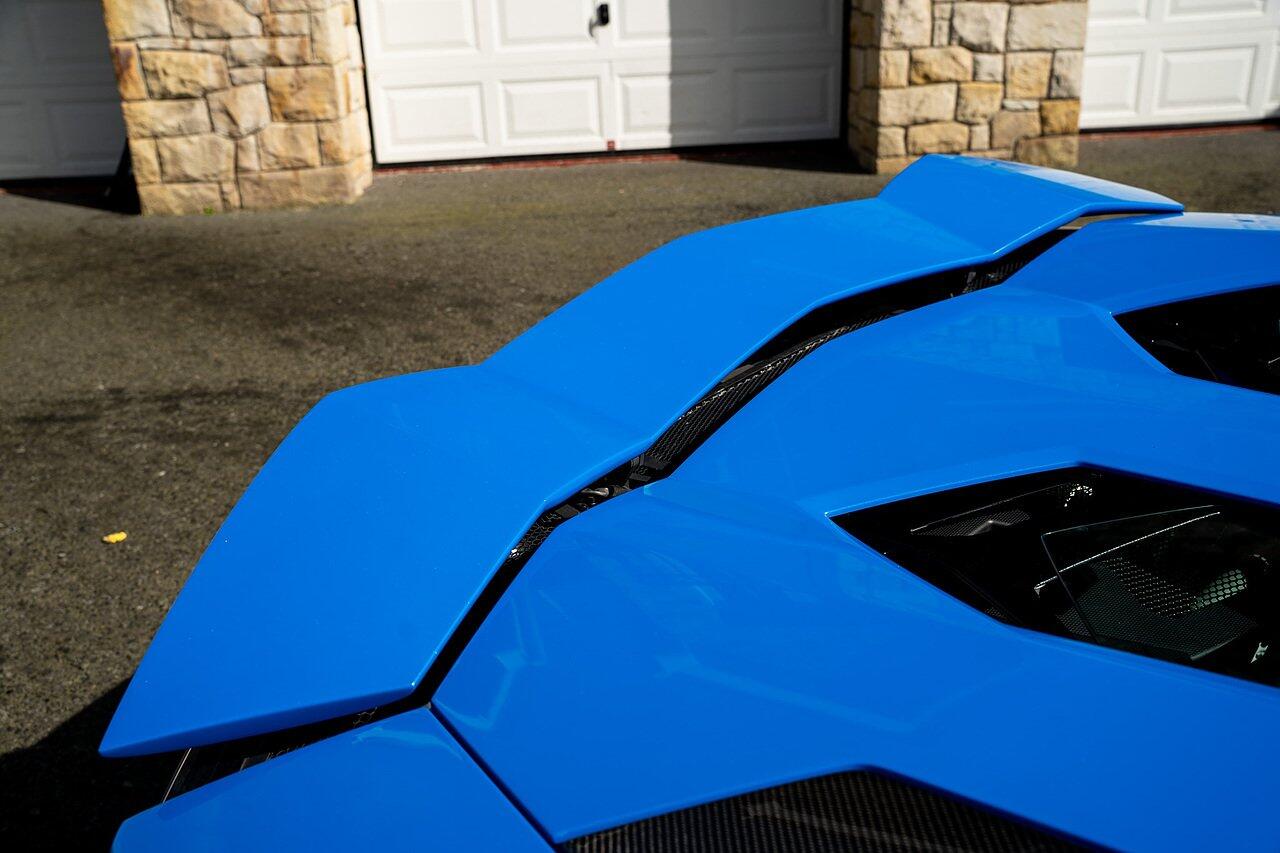 Lamborghini Aventador view 84