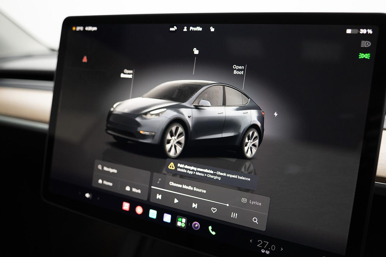 Tesla Model Y view 16