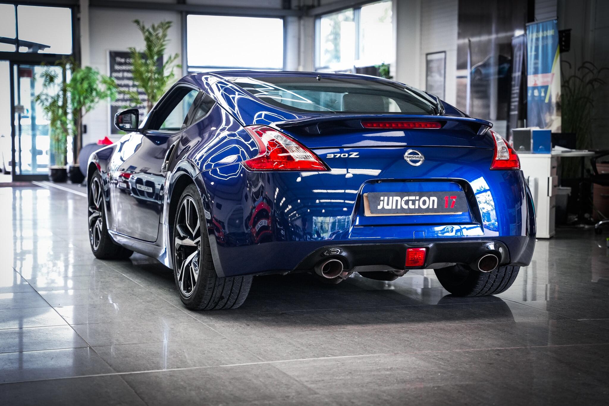 Nissan 370z view 13