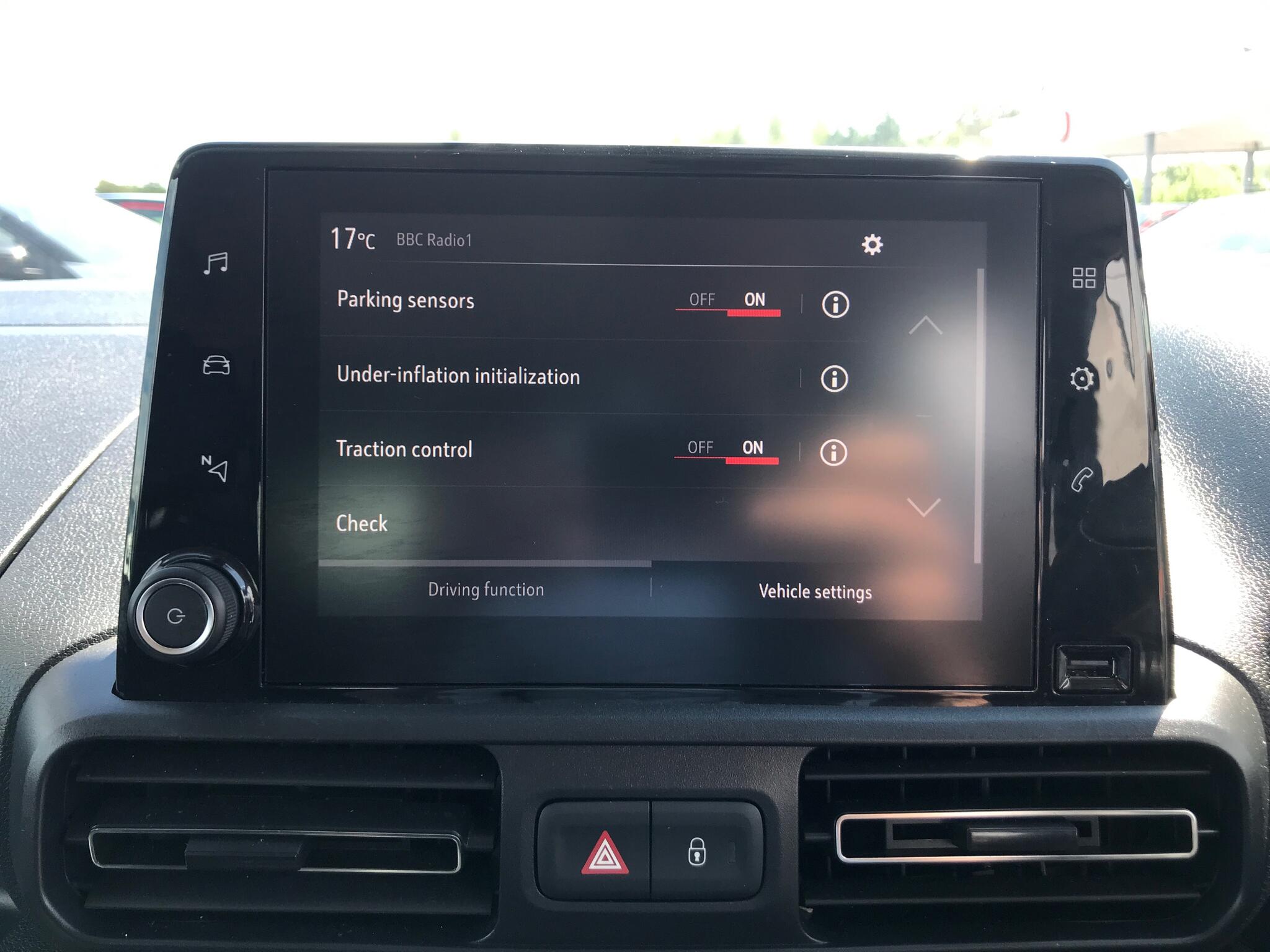 Vauxhall Combo Life Electric view 20