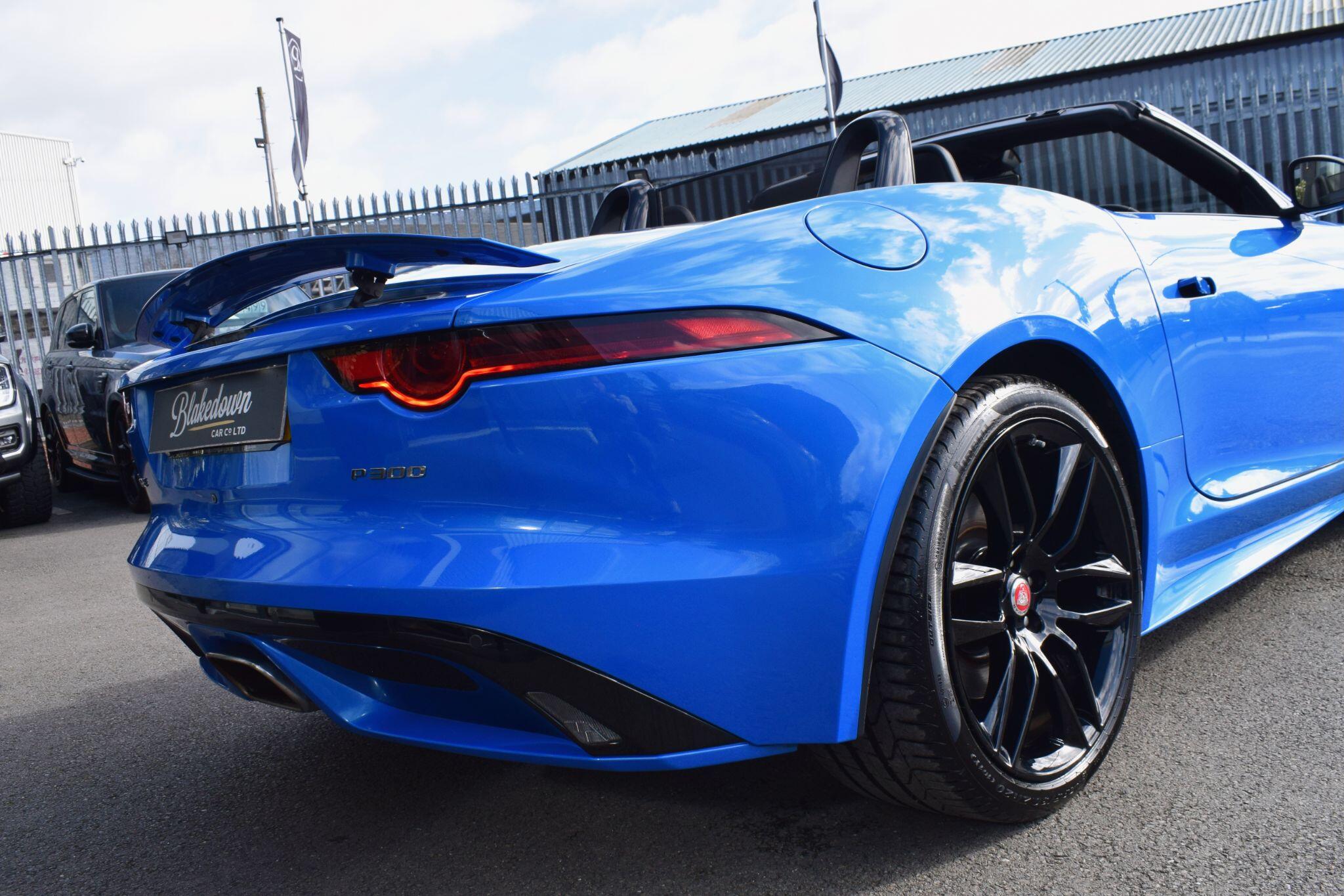 Jaguar F-Type view 31