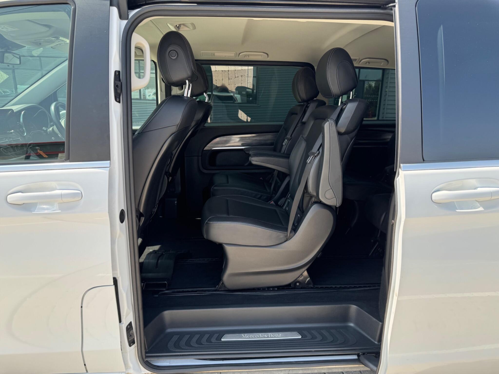 Mercedes-Benz V Class view 28