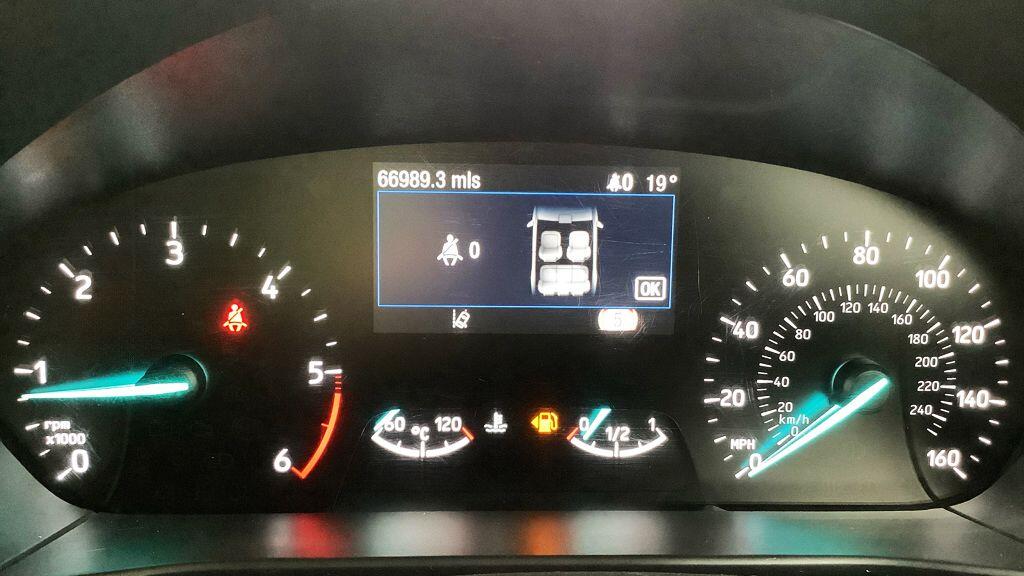 Ford Focus view 11